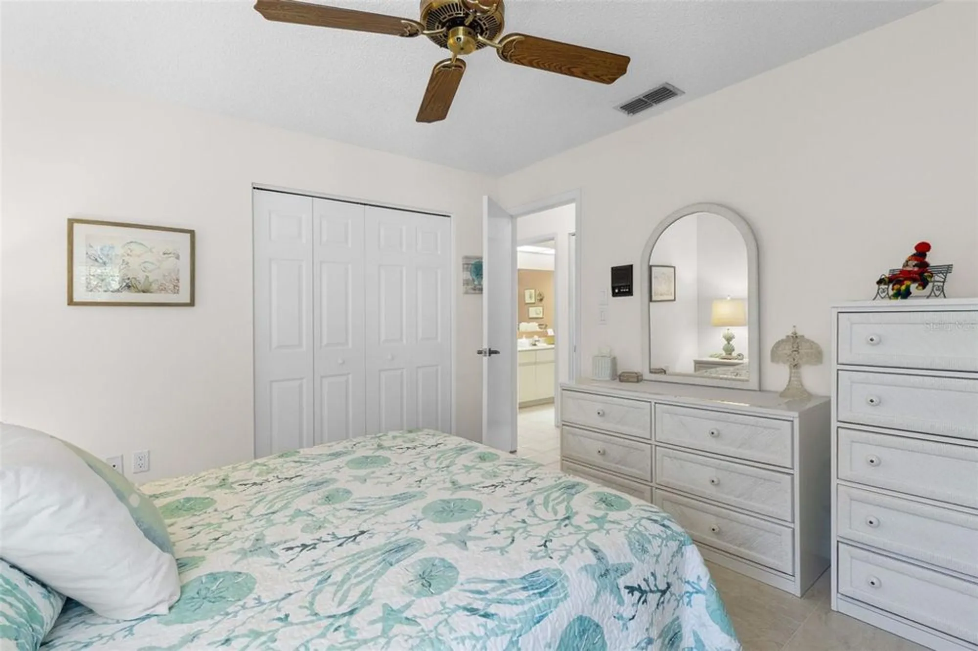 Property Slideshow image 32 of 61 | 6089 clubside dr # 00, Sarasota, FL, 34243