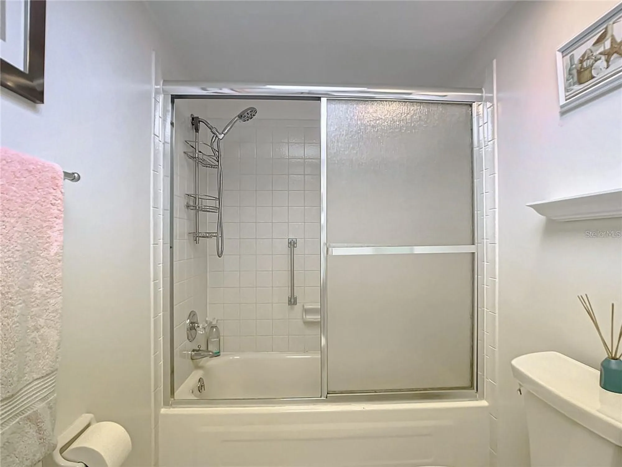 Property Slideshow image 20 of 36 | 19029 us highway 19 n apt 9-301, Clearwater, FL, 33764