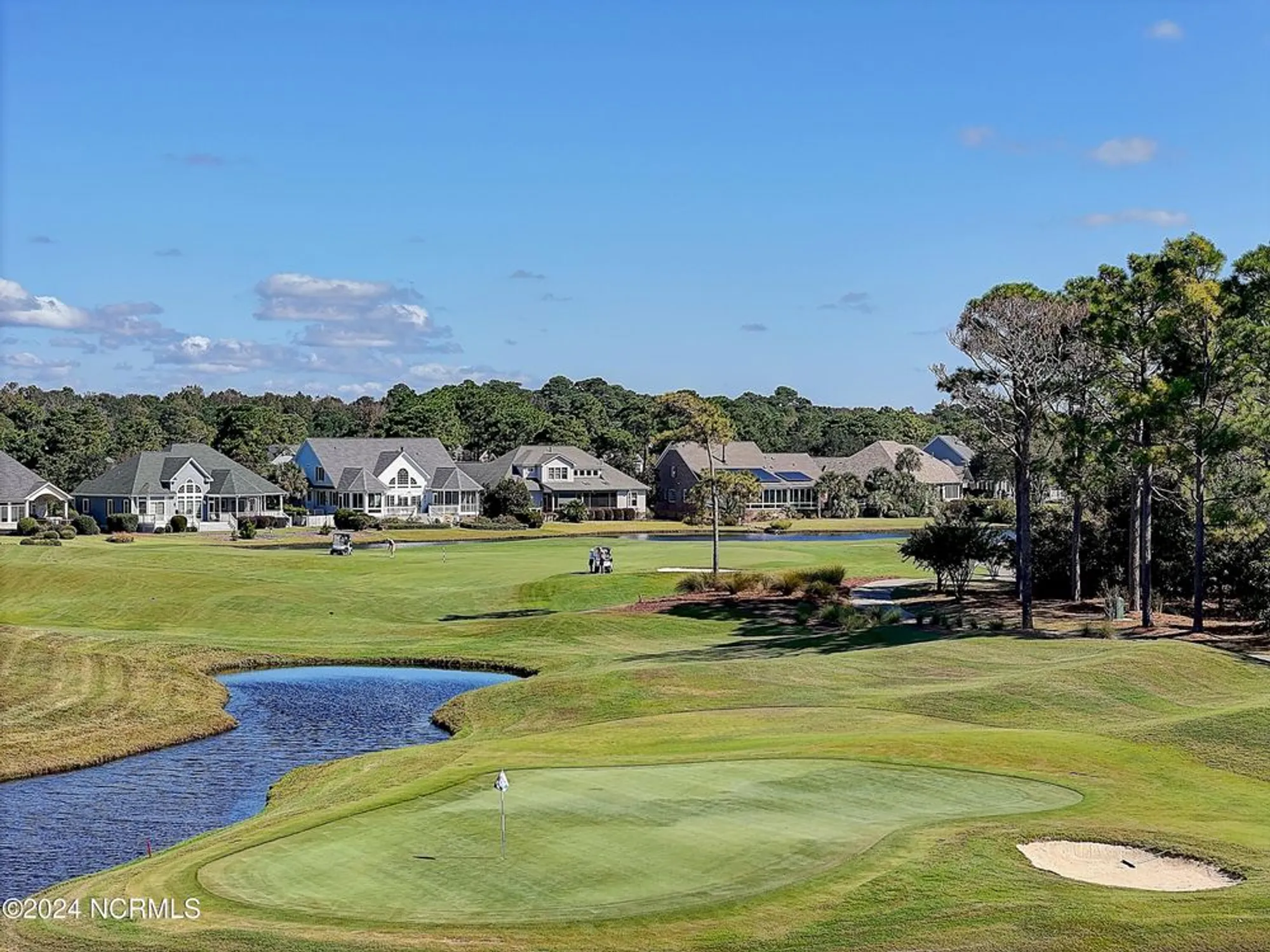 Property Slideshow image 41 of 61 | 2537 st james dr apt 303, Southport, NC, 28461