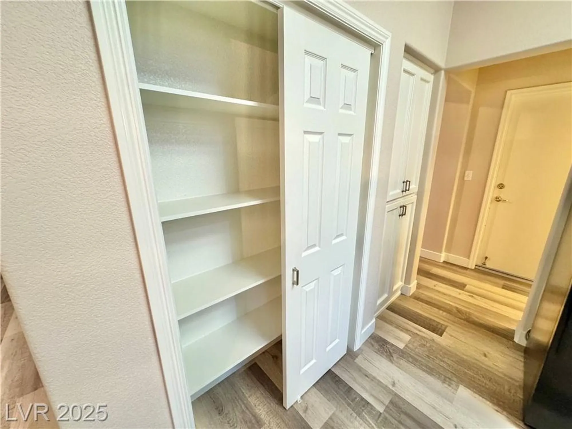 Property Slideshow image 10 of 98 | 10316 bent brook pl, Las Vegas, NV, 89134