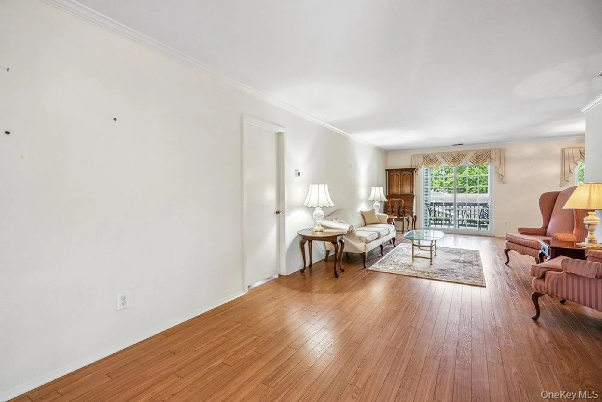 Property Slideshow image 5 of 35 | 914 fenway rd, Saint James, NY, 11780