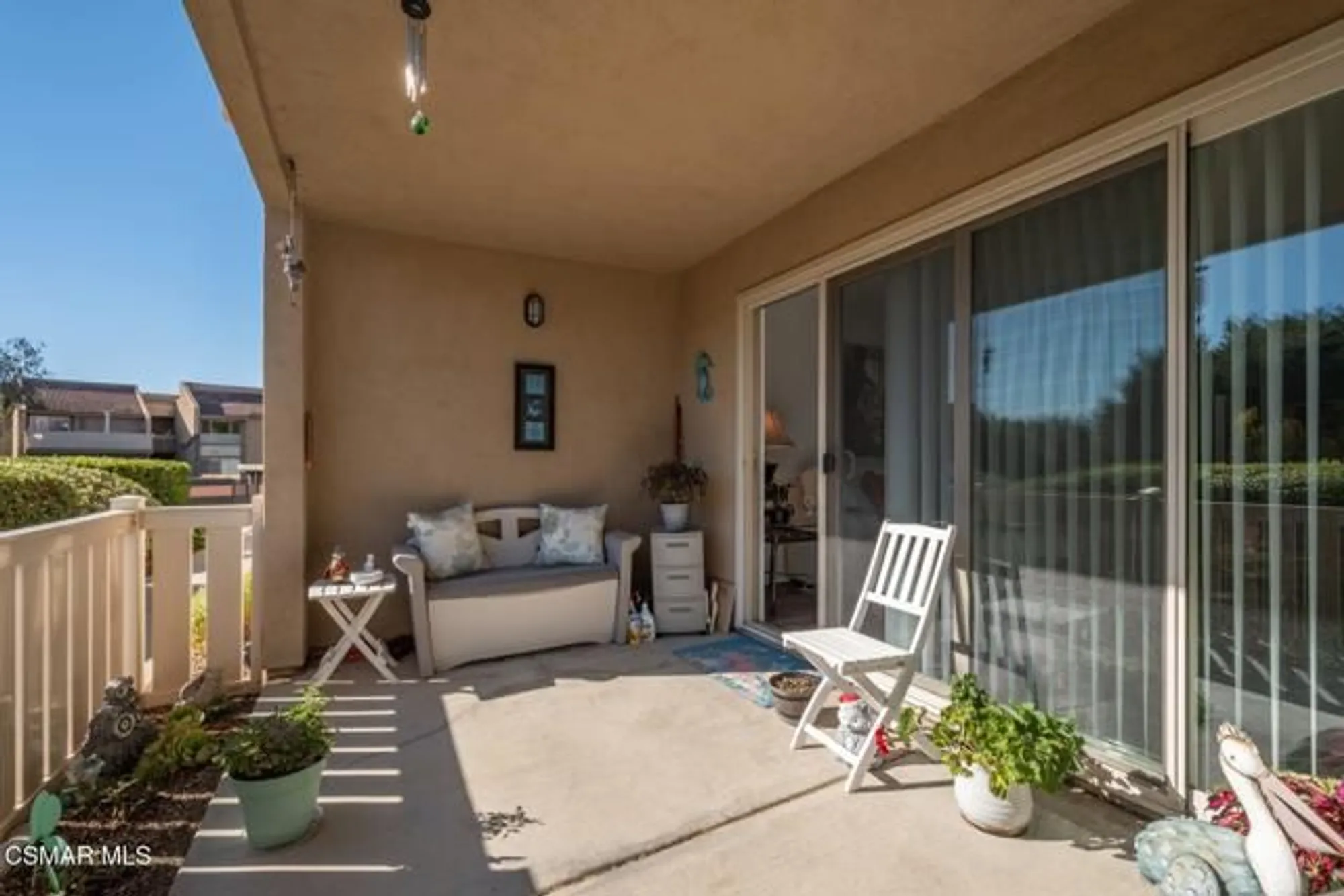 Property Slideshow image 11 of 19 | 248 oakleaf dr 107, Thousand Oaks, CA, 91360