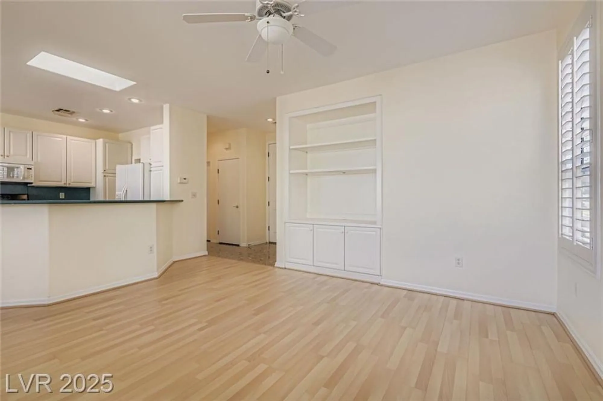 Property Slideshow image 4 of 37 | 10554 sopra ct, Las Vegas, NV, 89135