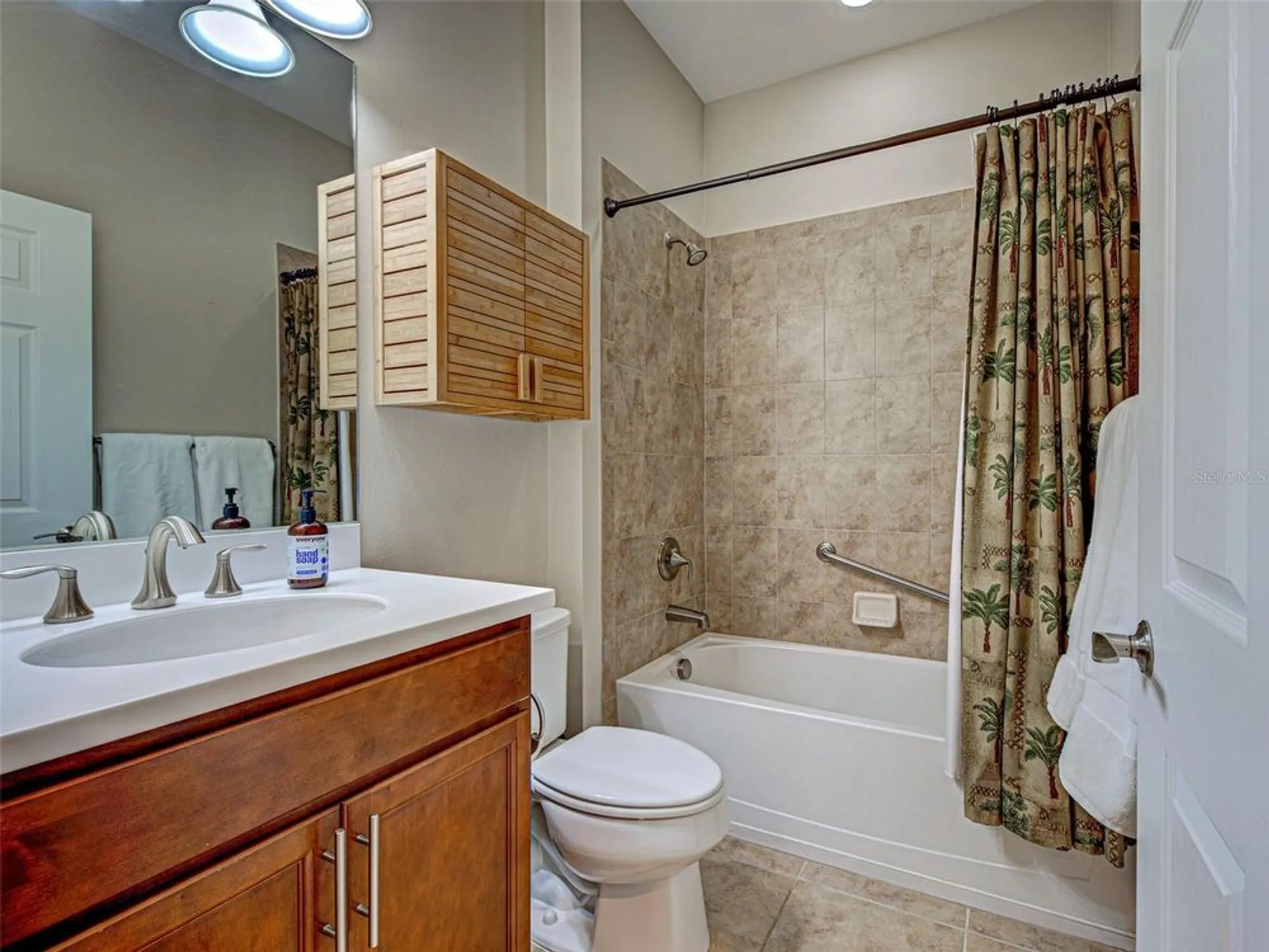 Property Slideshow image 8 of 100 | 13900 miranese st, Venice, FL, 34293