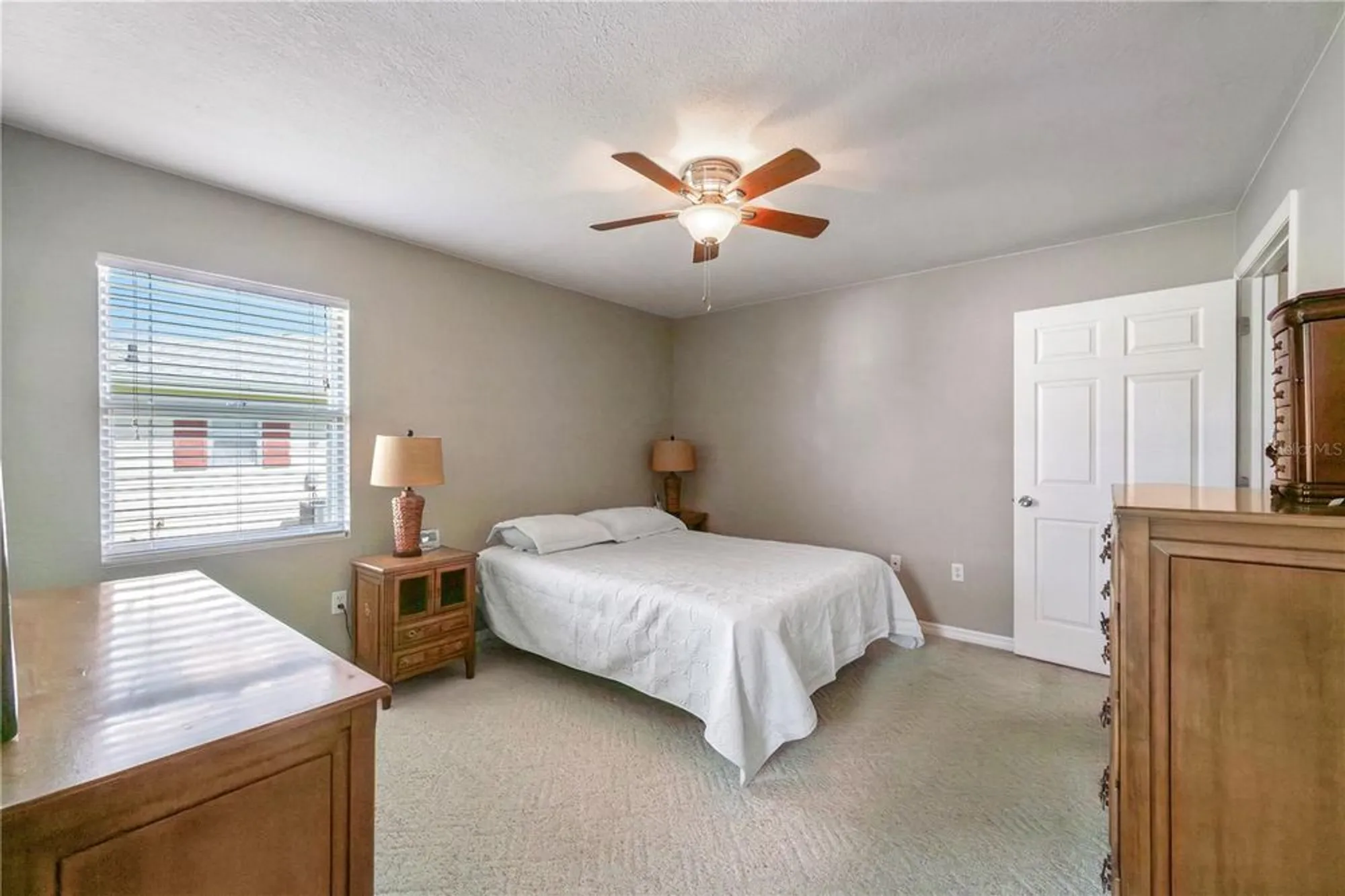 Property Slideshow image 17 of 39 | 4829 colonnades cir, Lakeland, FL, 33811