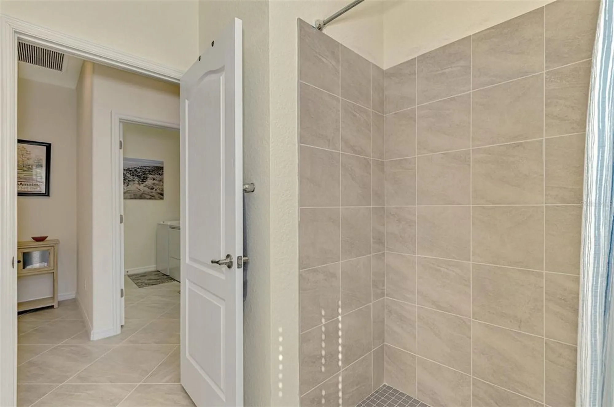 Property Slideshow image 35 of 100 | 24080 spartina dr, Venice, FL, 34293