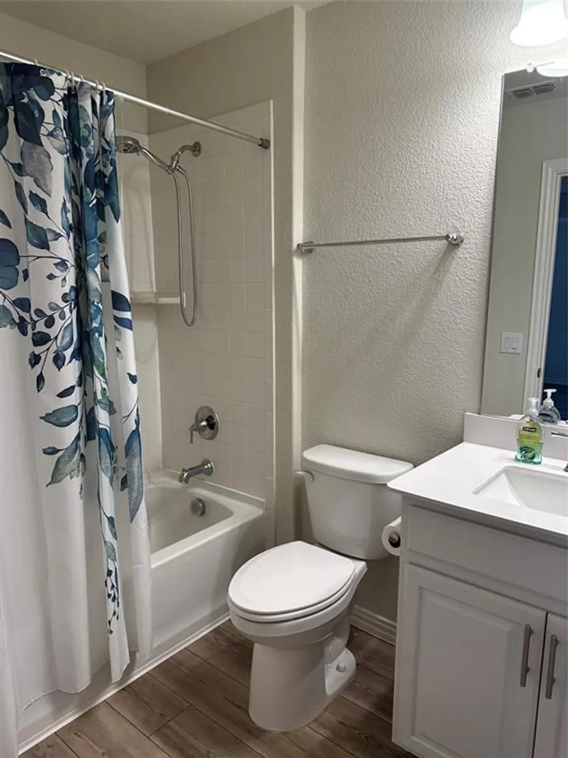 Property Slideshow image 12 of 15 | 841 hidden eddy dr, Mckinney, TX, 75071