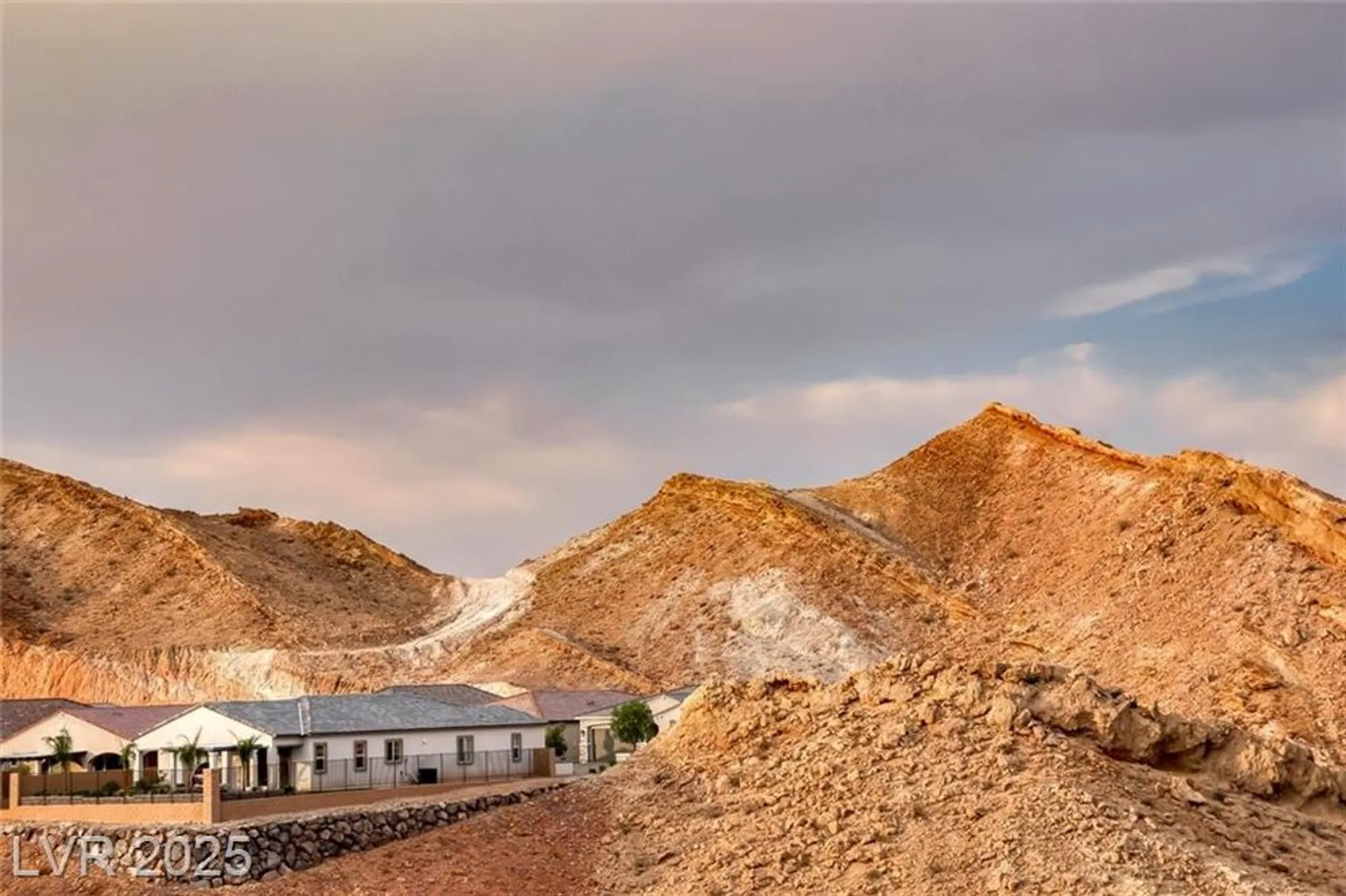 Property Slideshow image 51 of 78 | 32 tatahatso point st, Henderson, NV, 89011