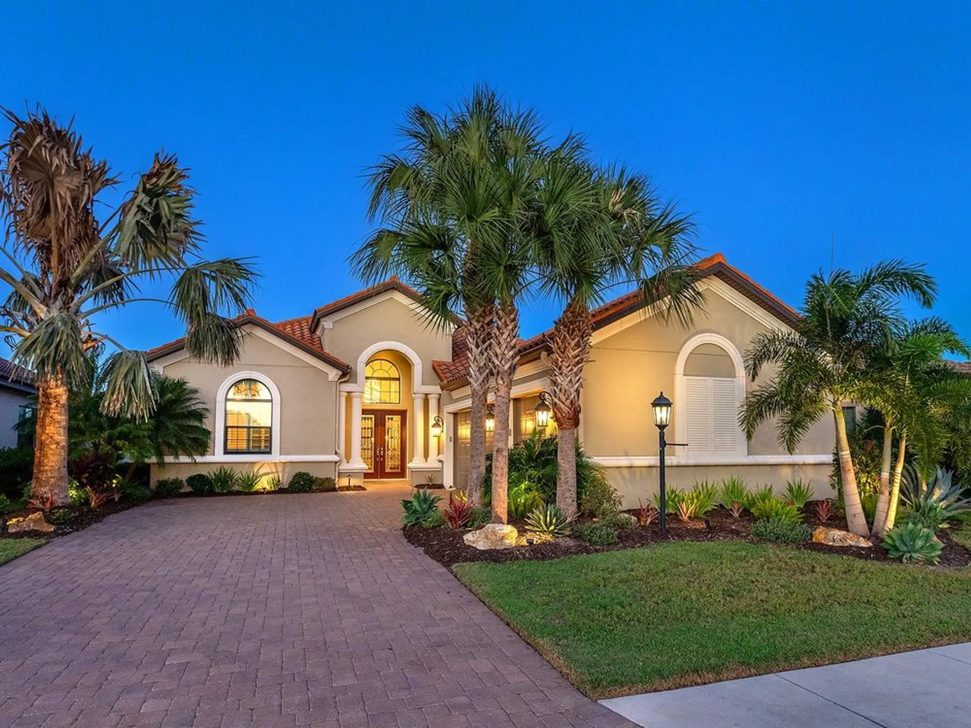 Property Slideshow image 1 of 83 | 4719 cabreo ct, Bradenton, FL, 34211