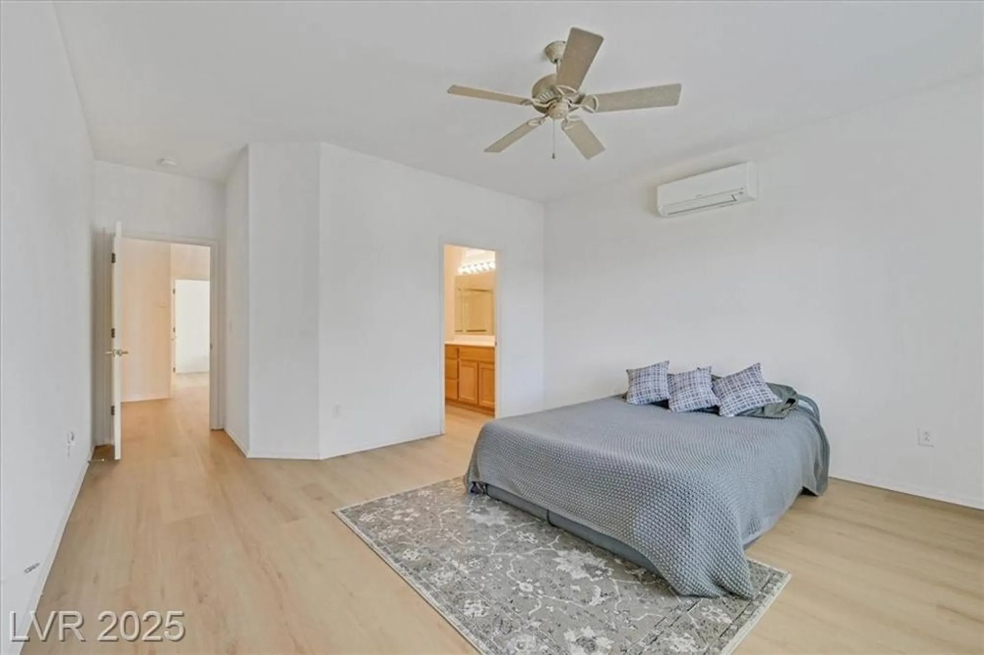 Property Slideshow image 11 of 34 | 2548 leighton ave, Henderson, NV, 89052