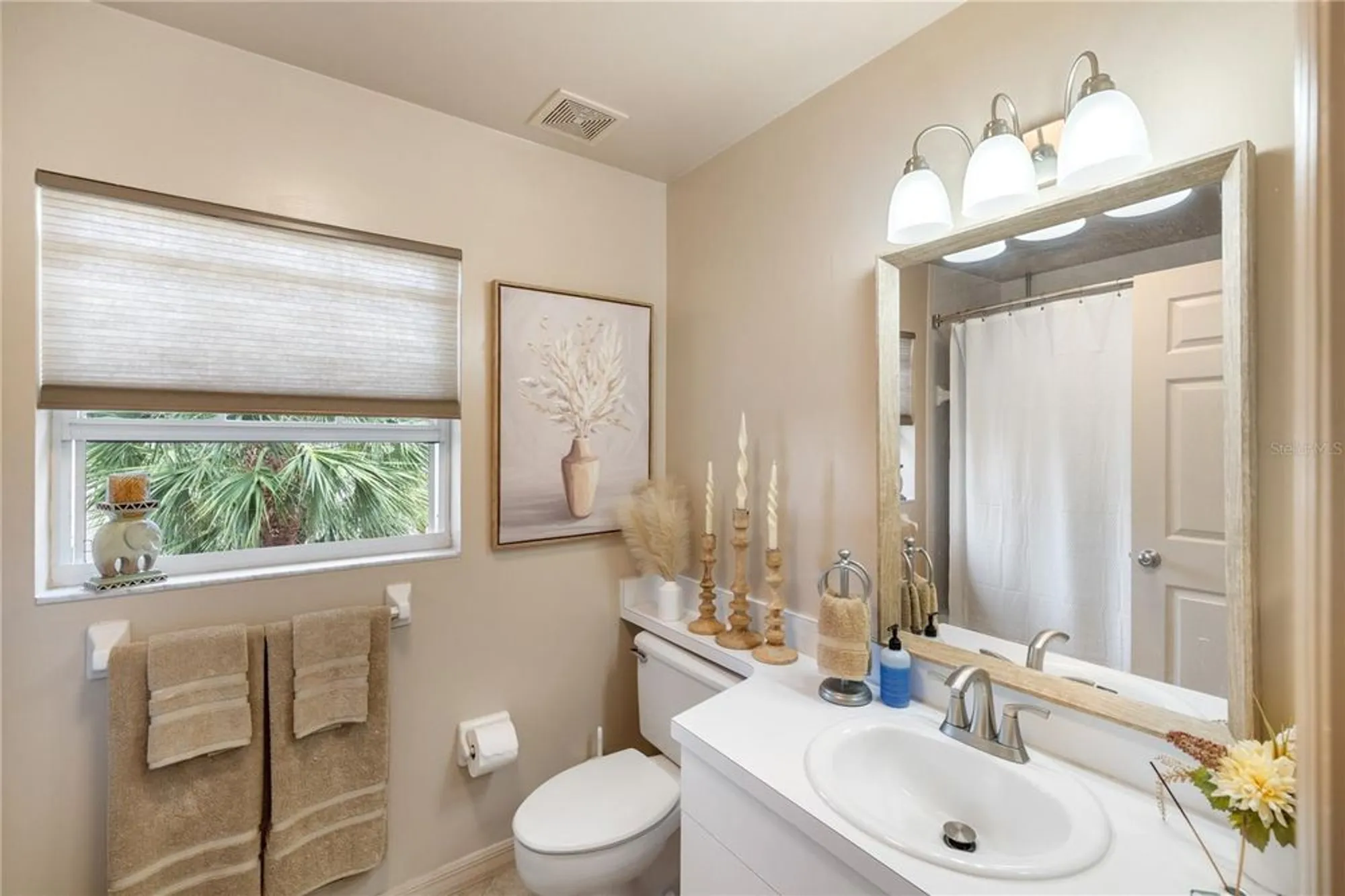 Property Slideshow image 19 of 55 | 4244 central sarasota pkwy apt 726, Sarasota, FL, 34238