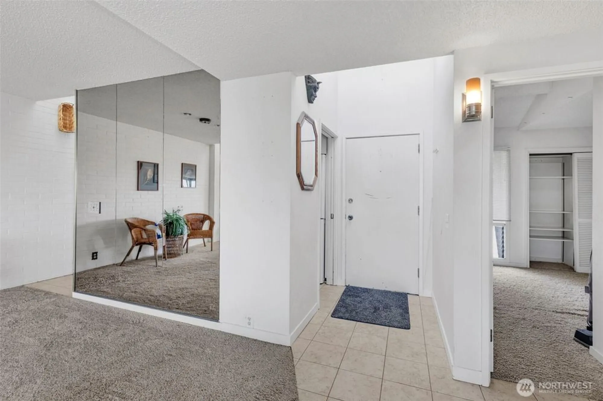 Property Slideshow image 18 of 39 | 10911 glen acres dr d, Seattle, WA, 98168