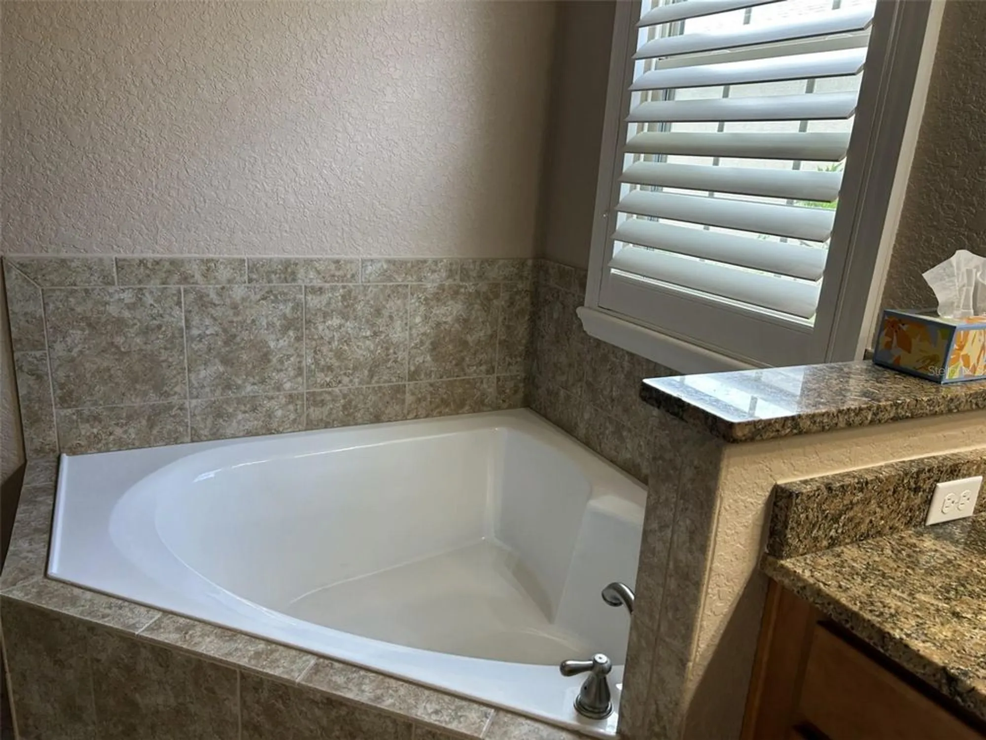 Property Slideshow image 14 of 32 | 11120 se 168th loop, Summerfield, FL, 34491