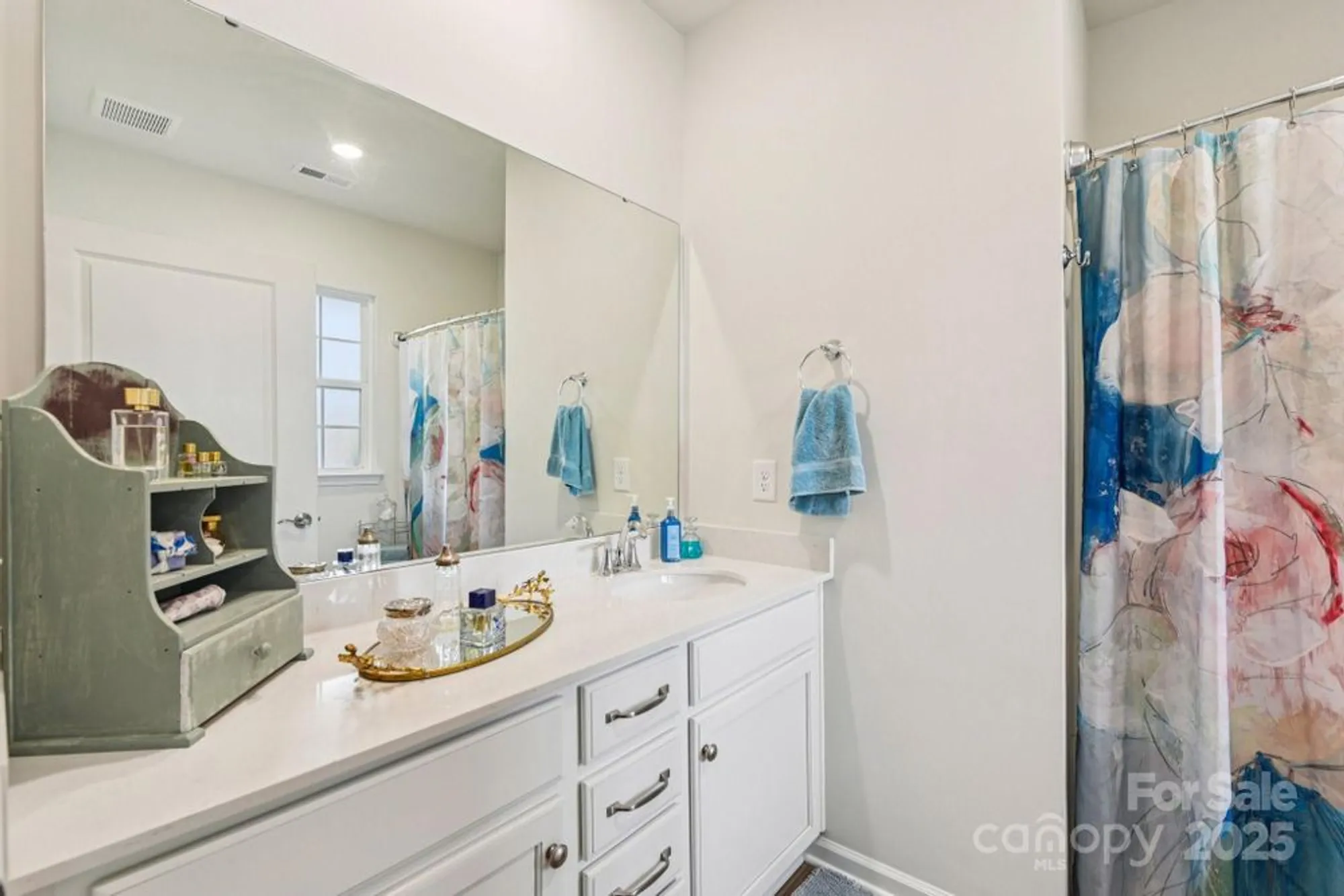 Property Slideshow image 13 of 39 | 1328 dali blvd, Mount Holly, NC, 28120