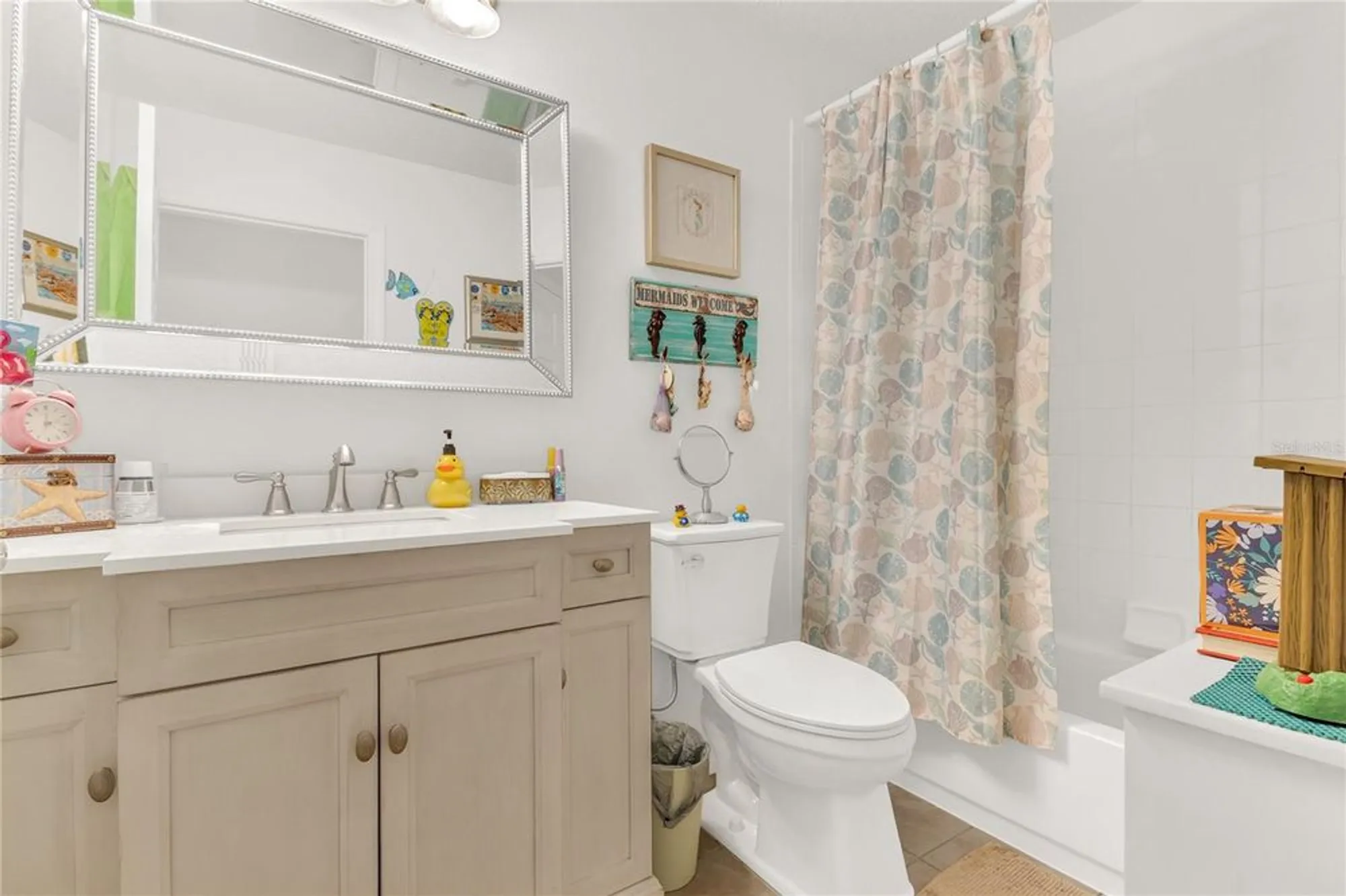 Property Slideshow image 19 of 42 | 25008 cranes roost cir, Leesburg, FL, 34748