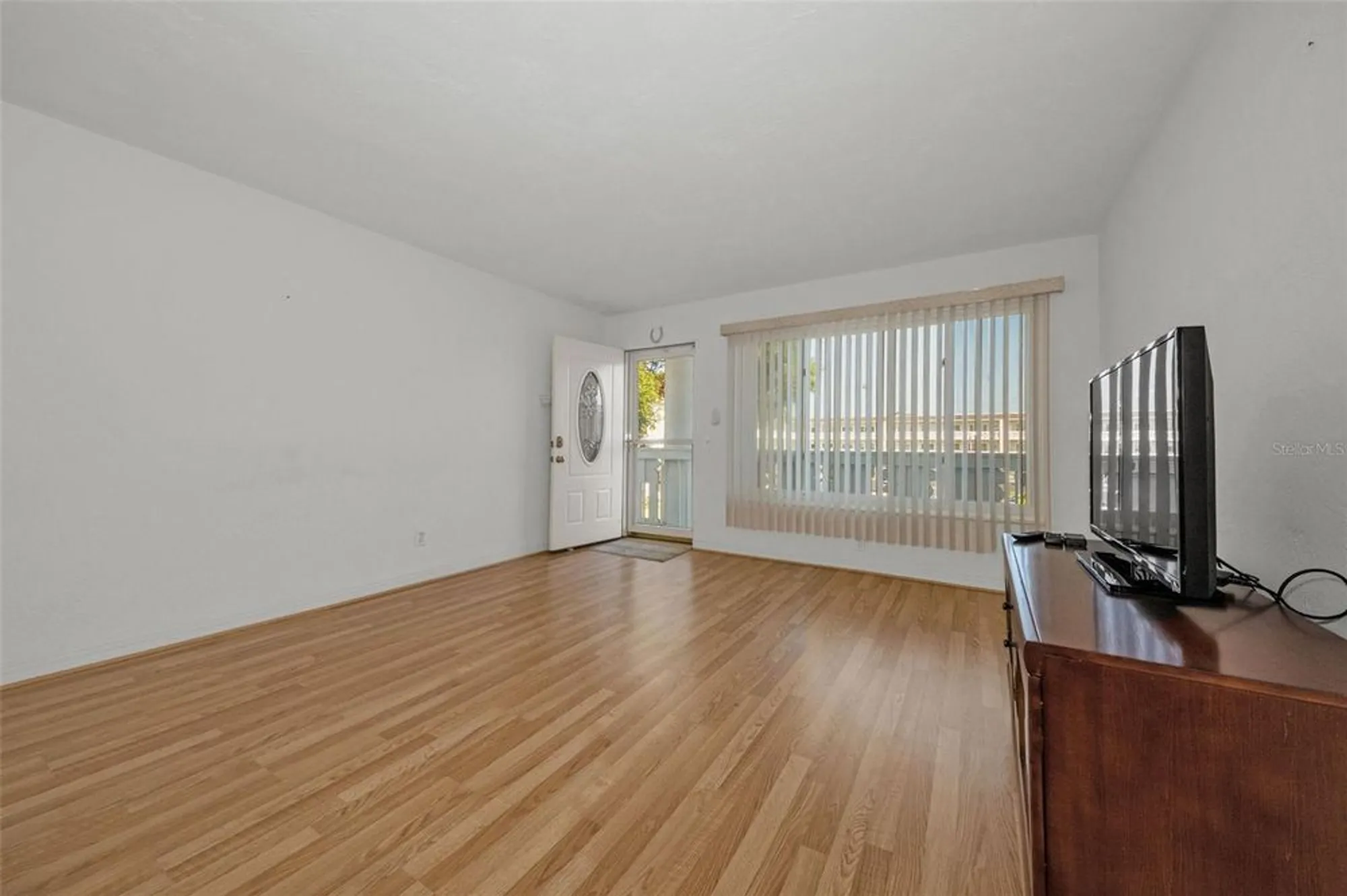 Property Slideshow image 10 of 98 | 2453 brazilia dr 47, Clearwater, FL, 33763