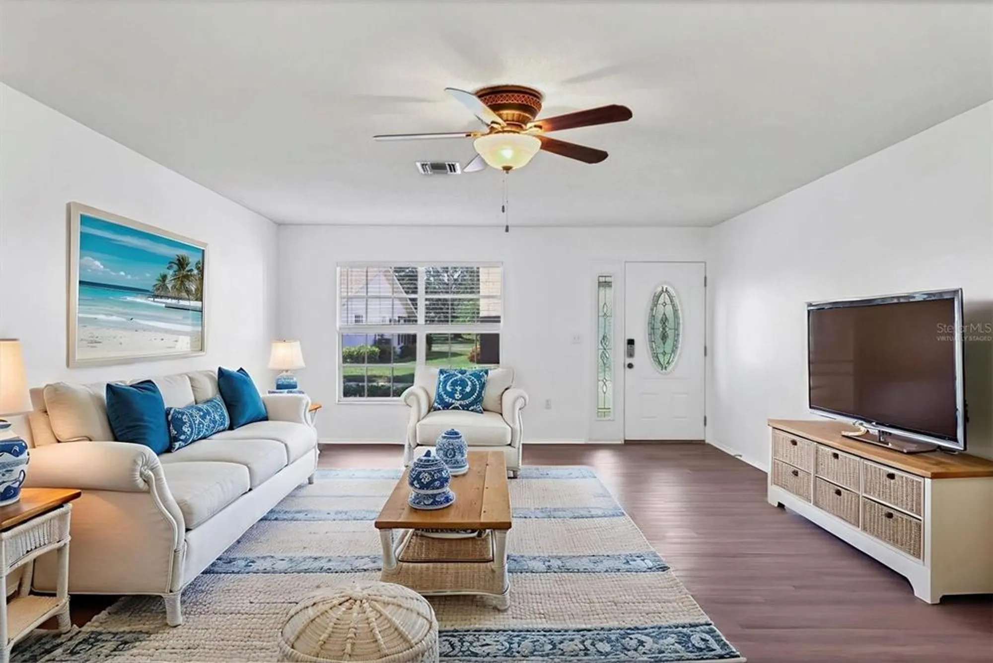 Property Slideshow image 4 of 44 | 4247 oakhurst cir 3033, Sarasota, FL, 34233