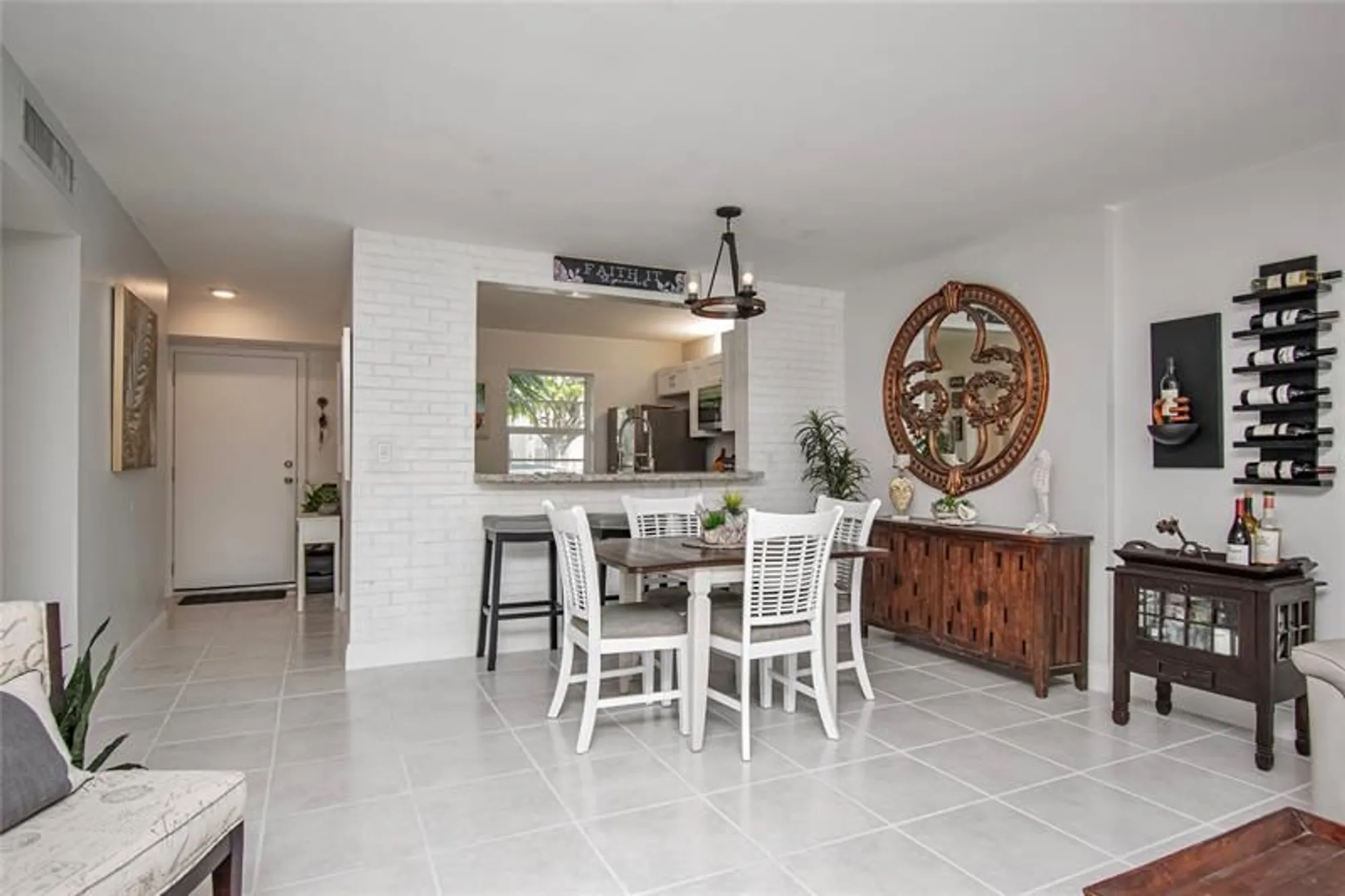 Property Slideshow image 5 of 51 | 1024 se 4th ave apt 102, Dania Beach, FL, 33004