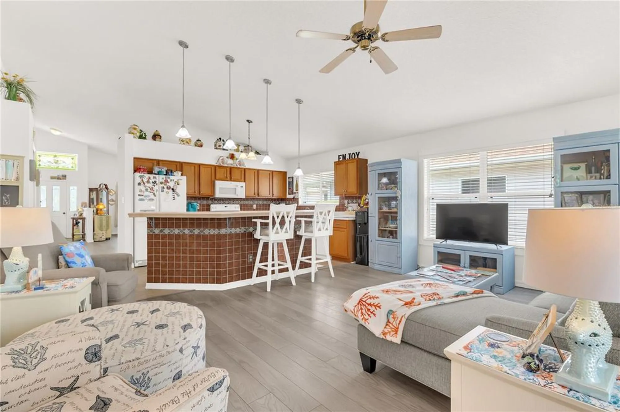 Property Slideshow image 18 of 42 | 25008 cranes roost cir, Leesburg, FL, 34748