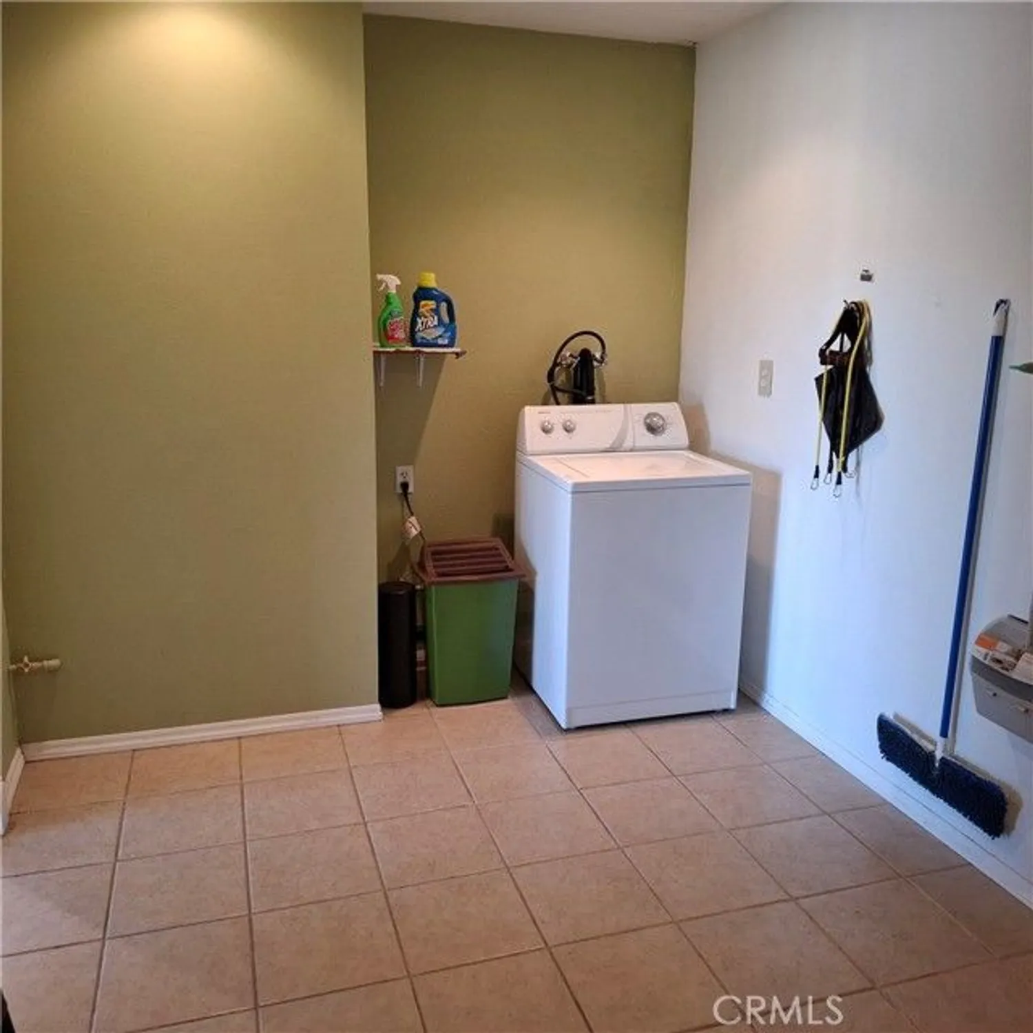 Property Slideshow image 24 of 38 | 28370 portsmouth dr, Menifee, CA, 92586