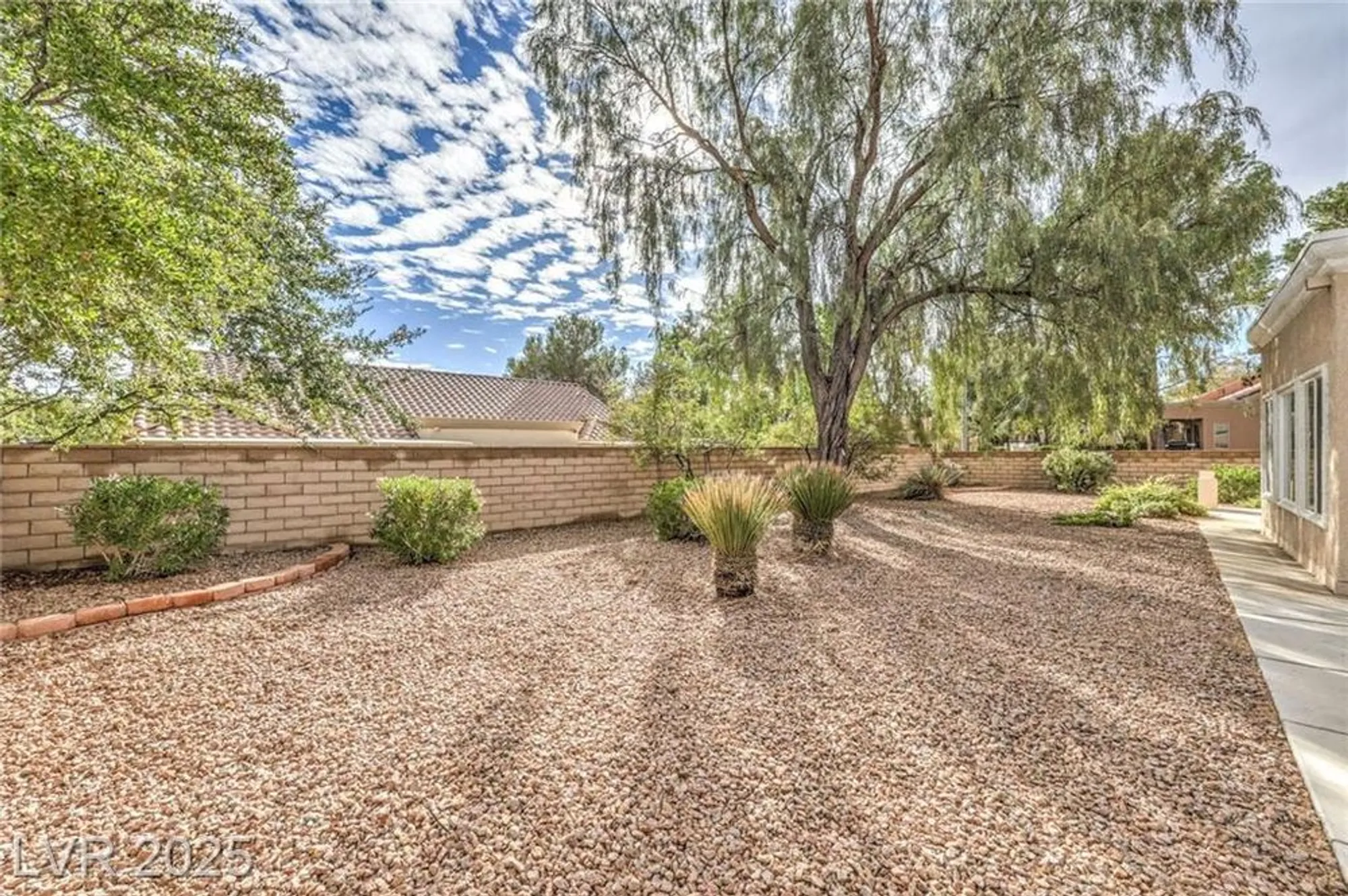 Property Slideshow image 39 of 53 | 3000 linkview dr, Las Vegas, NV, 89134