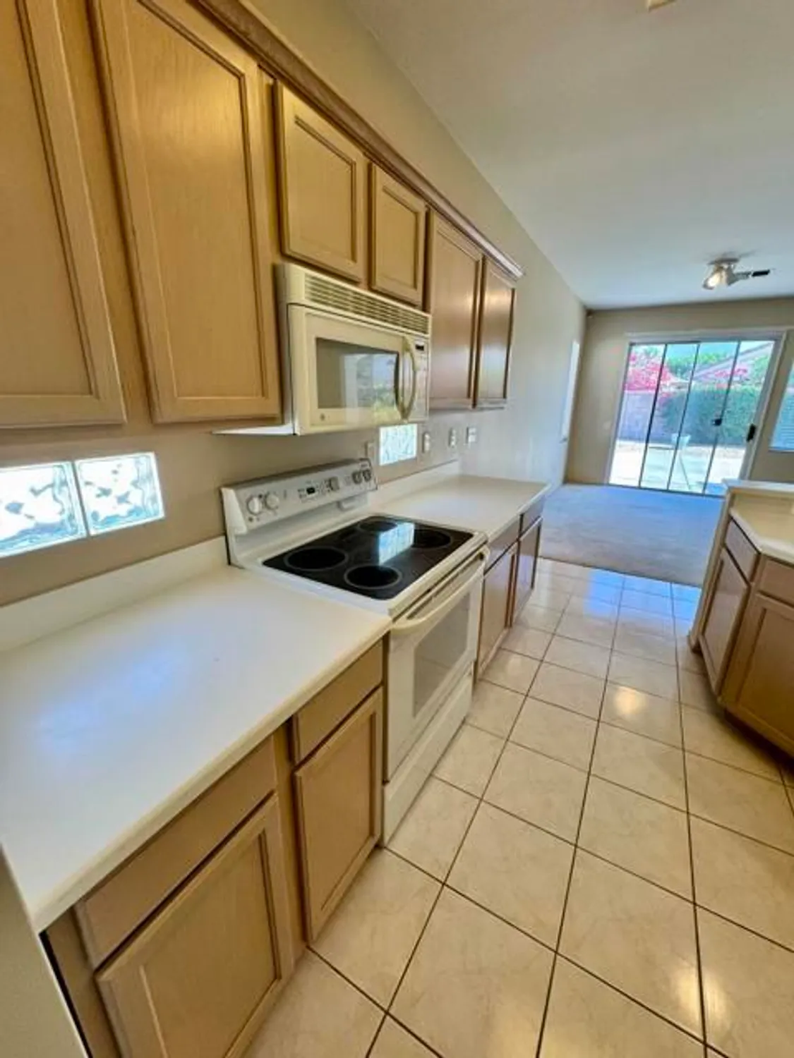 Property Slideshow image 7 of 27 | 78976 apricot ln, Palm Desert, CA, 92211