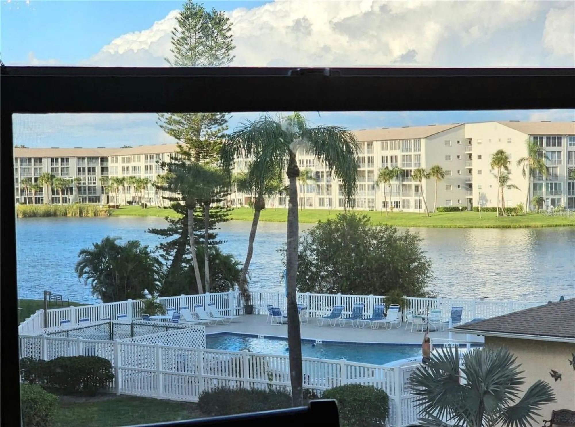 Property Slideshow image 6 of 17 | 4067 lake bayshore dr # 302, Bradenton, FL, 34205