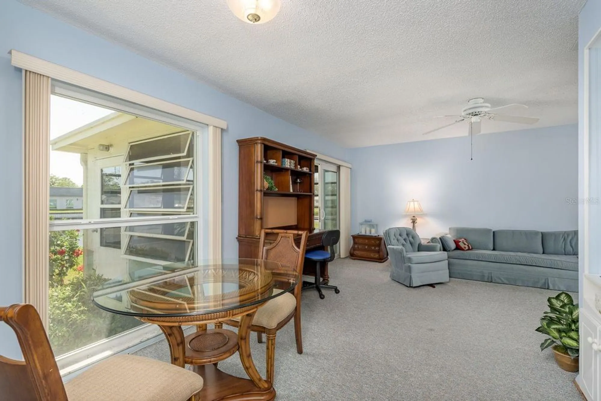 Property Slideshow image 9 of 55 | 2738 sherbrooke ln c, Palm Harbor, FL, 34684