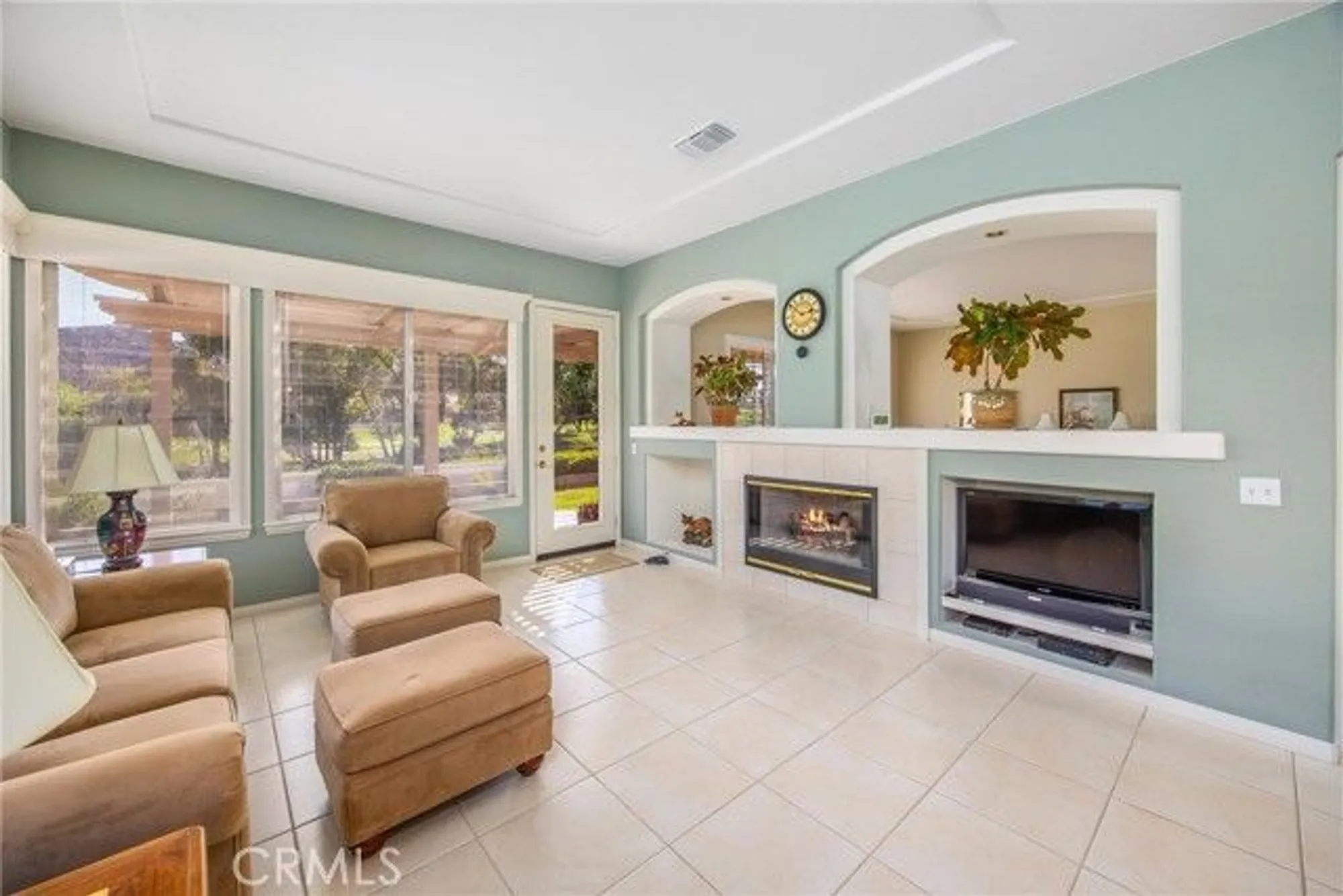 Property Slideshow image 13 of 54 | 4976 silverado ave, Banning, CA, 92220