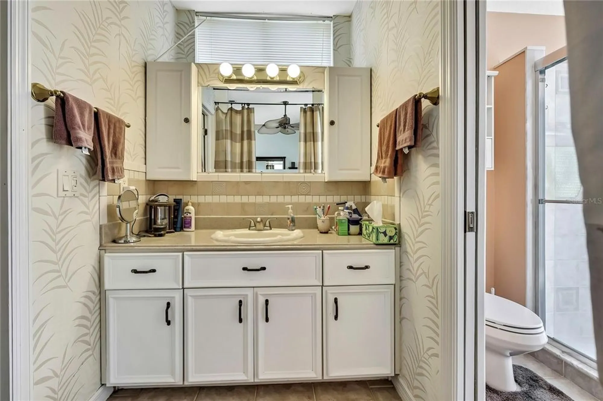 Property Slideshow image 33 of 44 | 10155 duffy cir, Weeki Wachee, FL, 34613