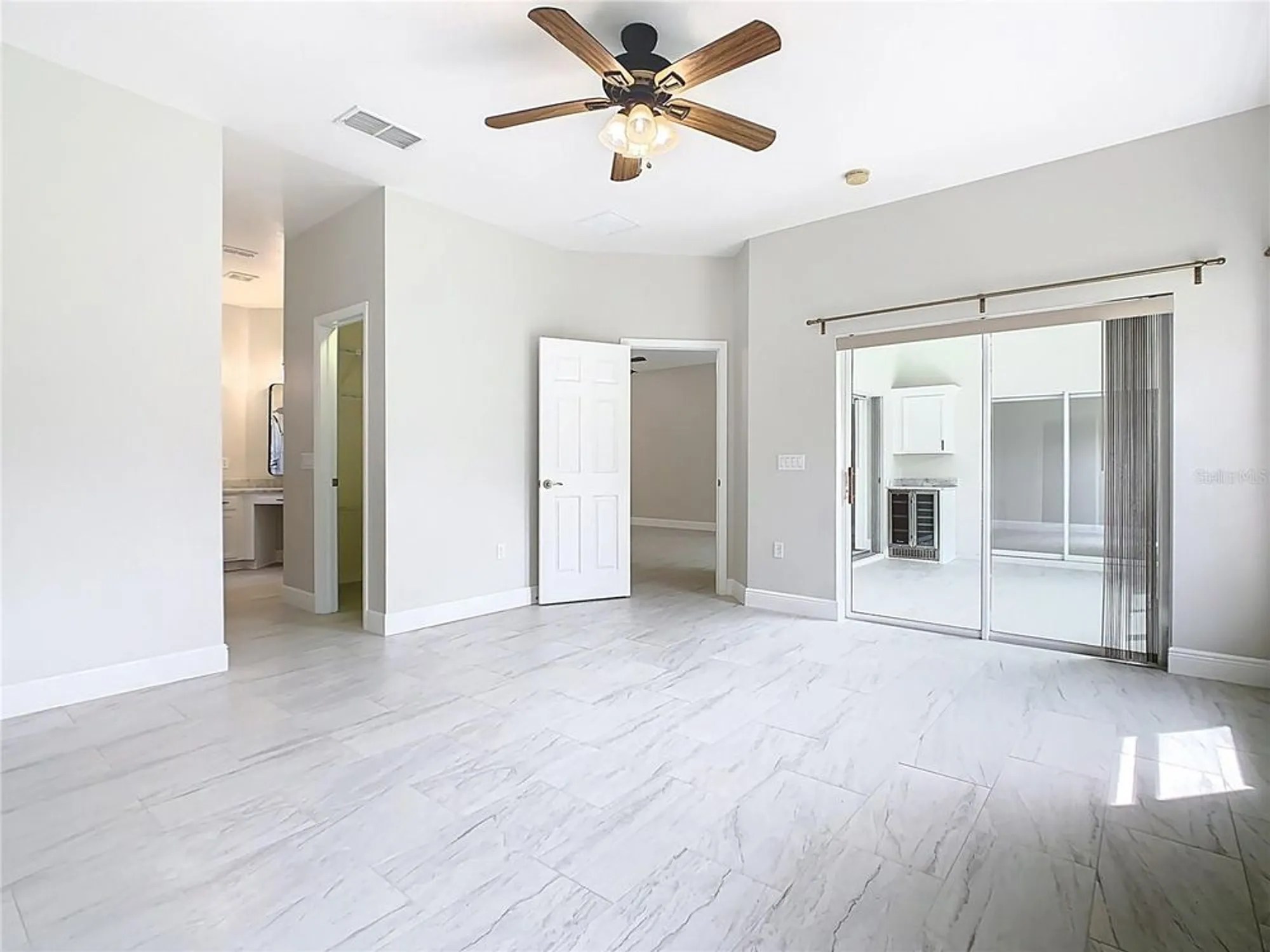 Property Slideshow image 25 of 81 | 531 barcelona dr, Poinciana, FL, 34759