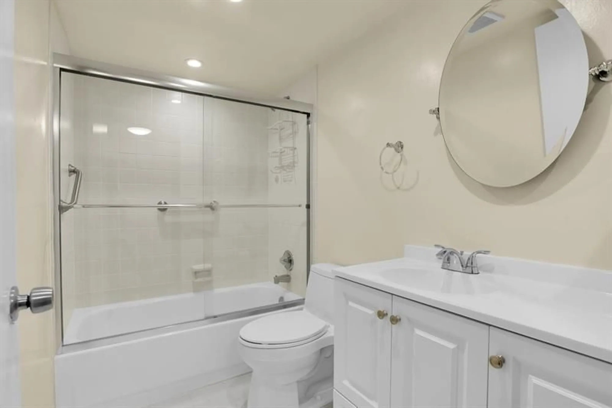 Property Slideshow image 15 of 44 | 2708 nassau bnd a2, Coconut Creek, FL, 33066