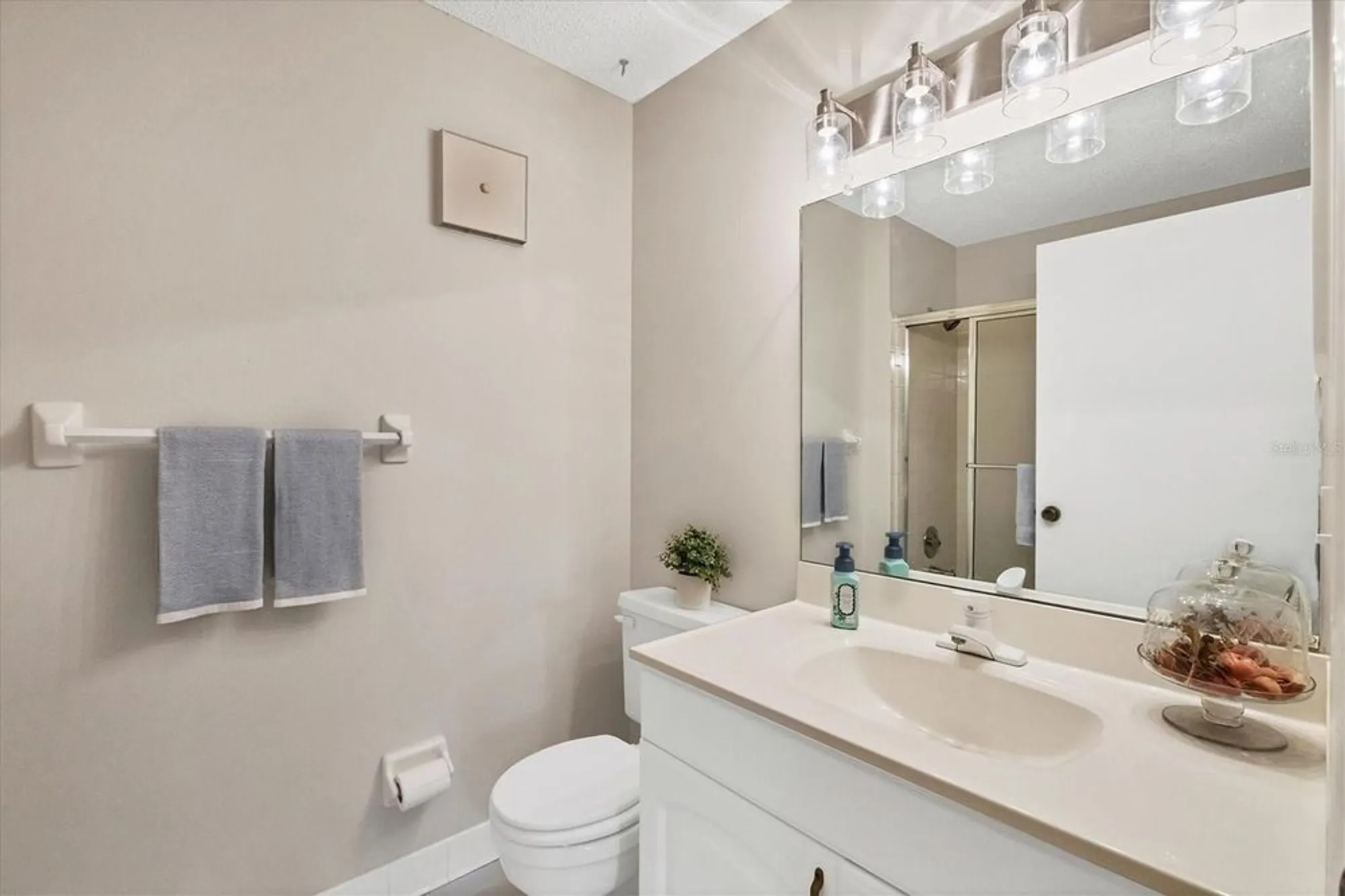 Property Slideshow image 20 of 41 | 6188 80th st n unit 102, St Petersburg, FL, 33709