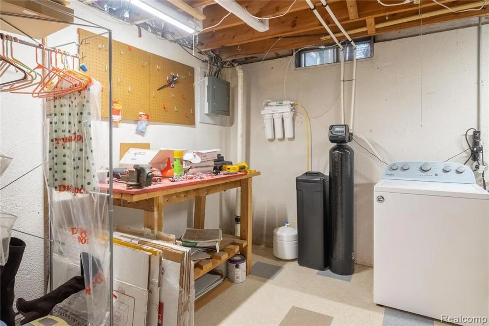 Property Slideshow image 27 of 36 | 61021 heritage blvd # 4, South Lyon, MI, 48178