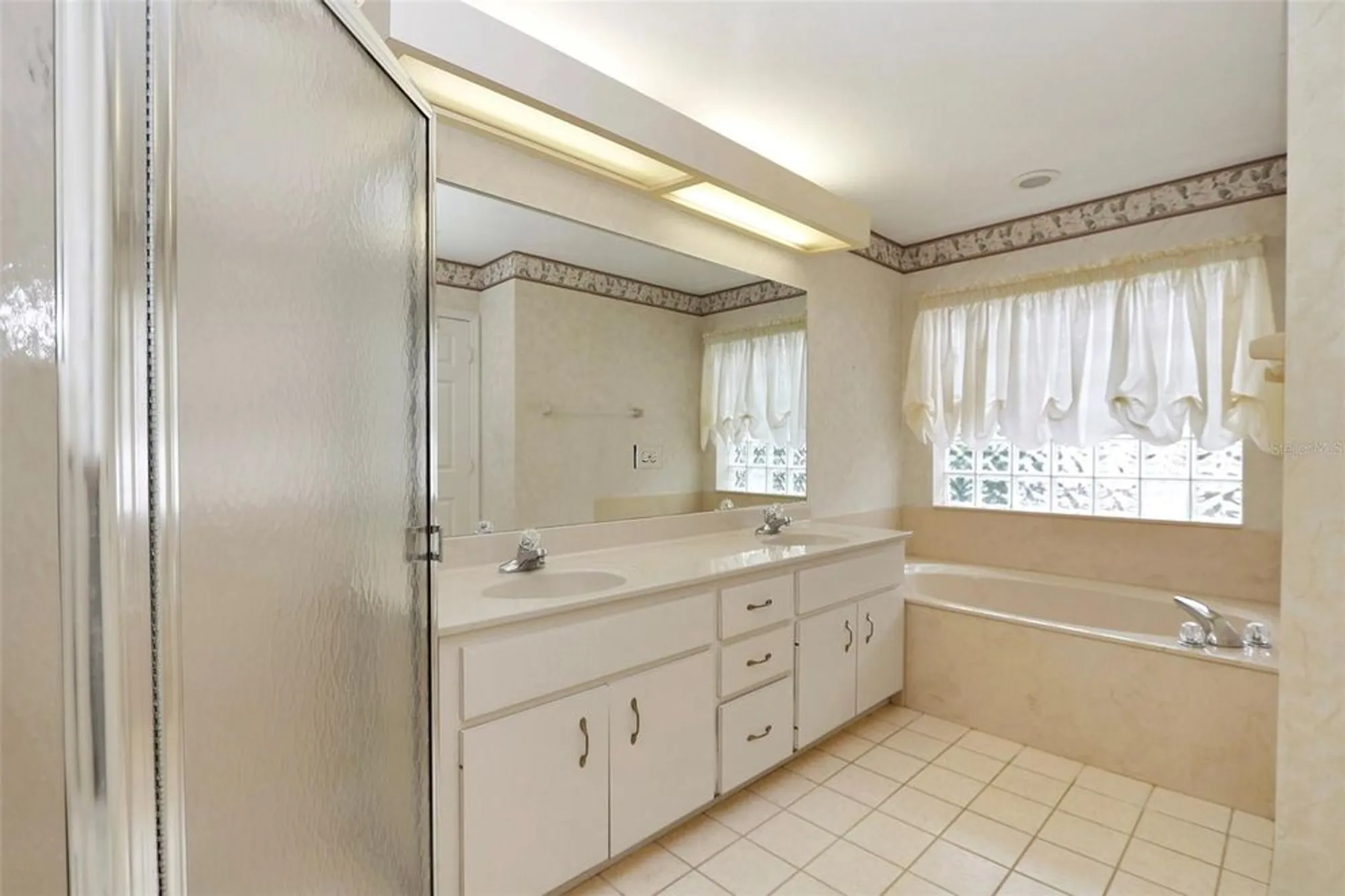 Property Slideshow image 16 of 39 | 11511 sw 72nd cir, Ocala, FL, 34476