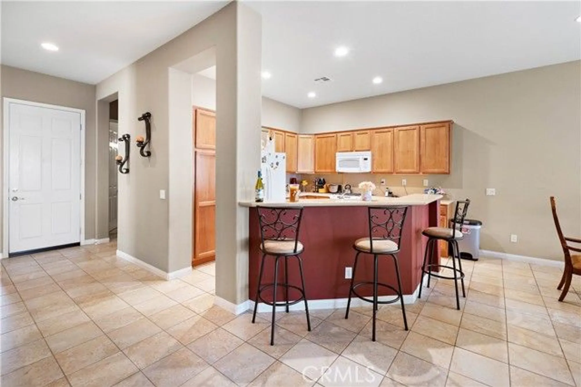 Property Slideshow image 17 of 37 | 10041 wilmington ln, Apple Valley, CA, 92308