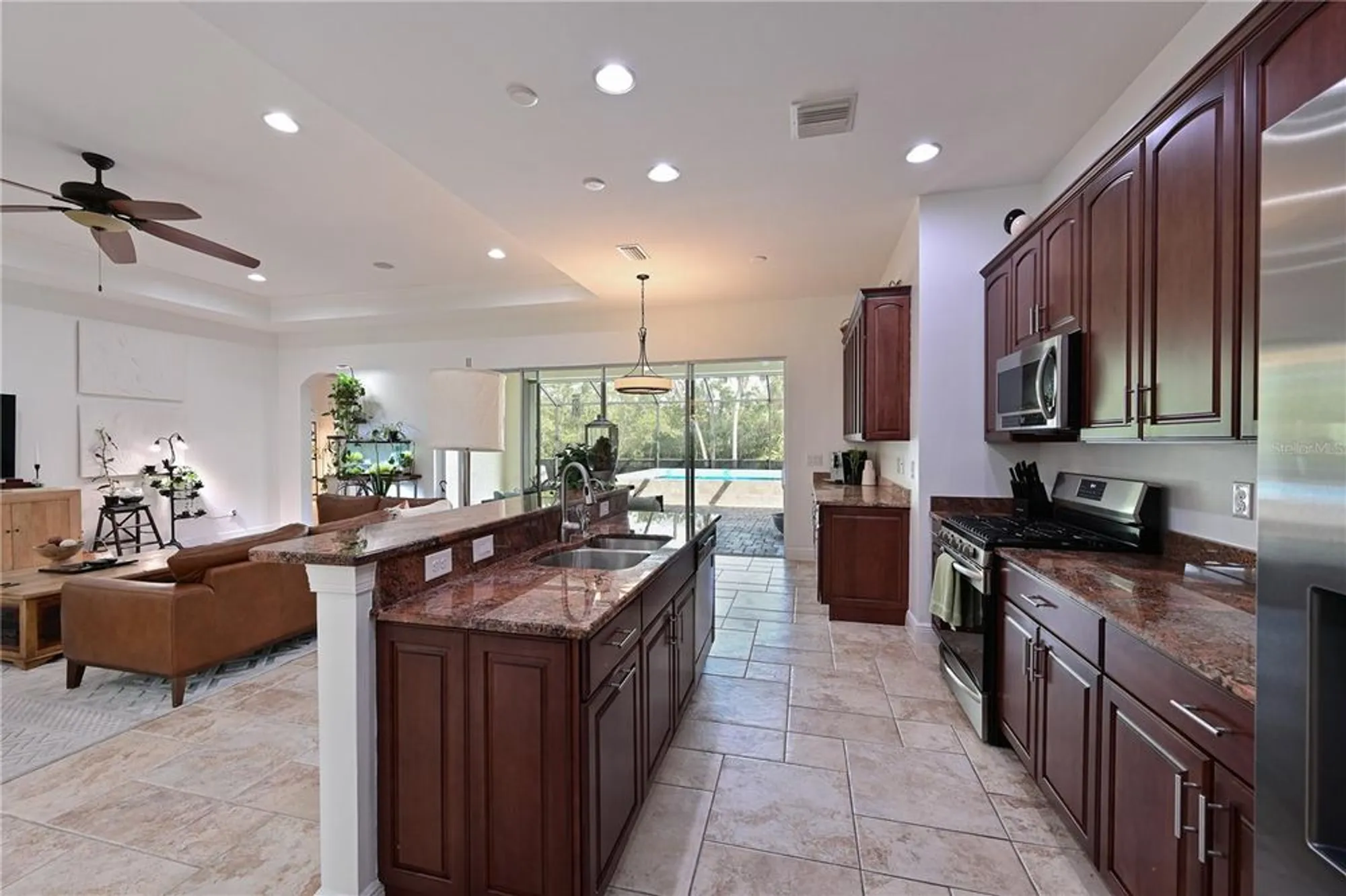 Property Slideshow image 12 of 64 | 931 mangrove edge ct, Bradenton, FL, 34208