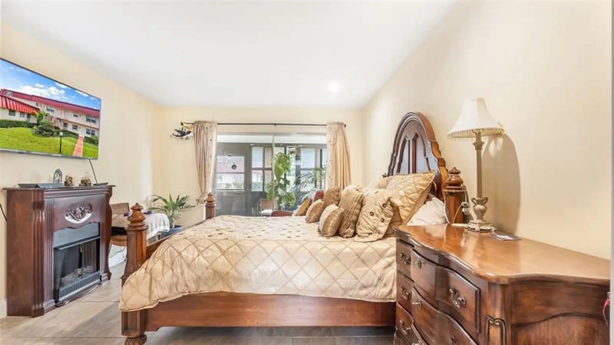 Property Slideshow image 17 of 21 | 12013 greenway cir s apt 103, Royal Palm Beach, FL, 33411