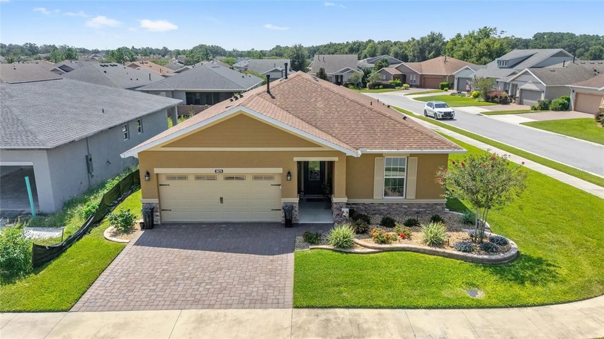 Property Slideshow image 2 of 55 | 5670 nw 39th ln, Ocala, FL, 34482