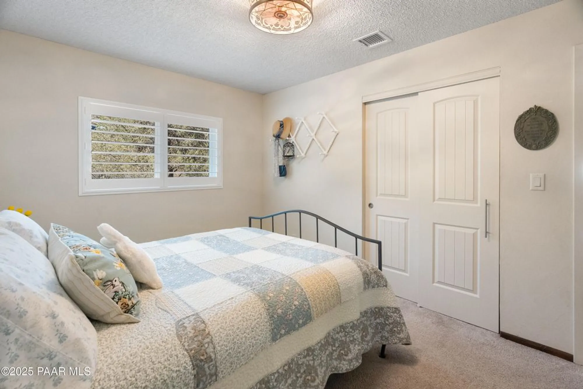 Property Slideshow image 23 of 45 | 722 sunrise blvd, Prescott, AZ, 86301