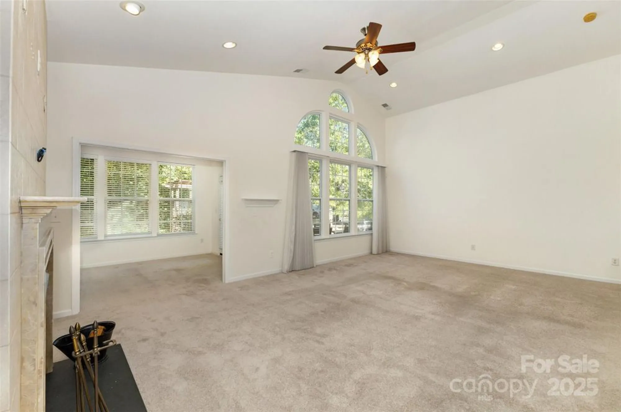 Property Slideshow image 5 of 48 | 977 platinum dr, Fort Mill, SC, 29708