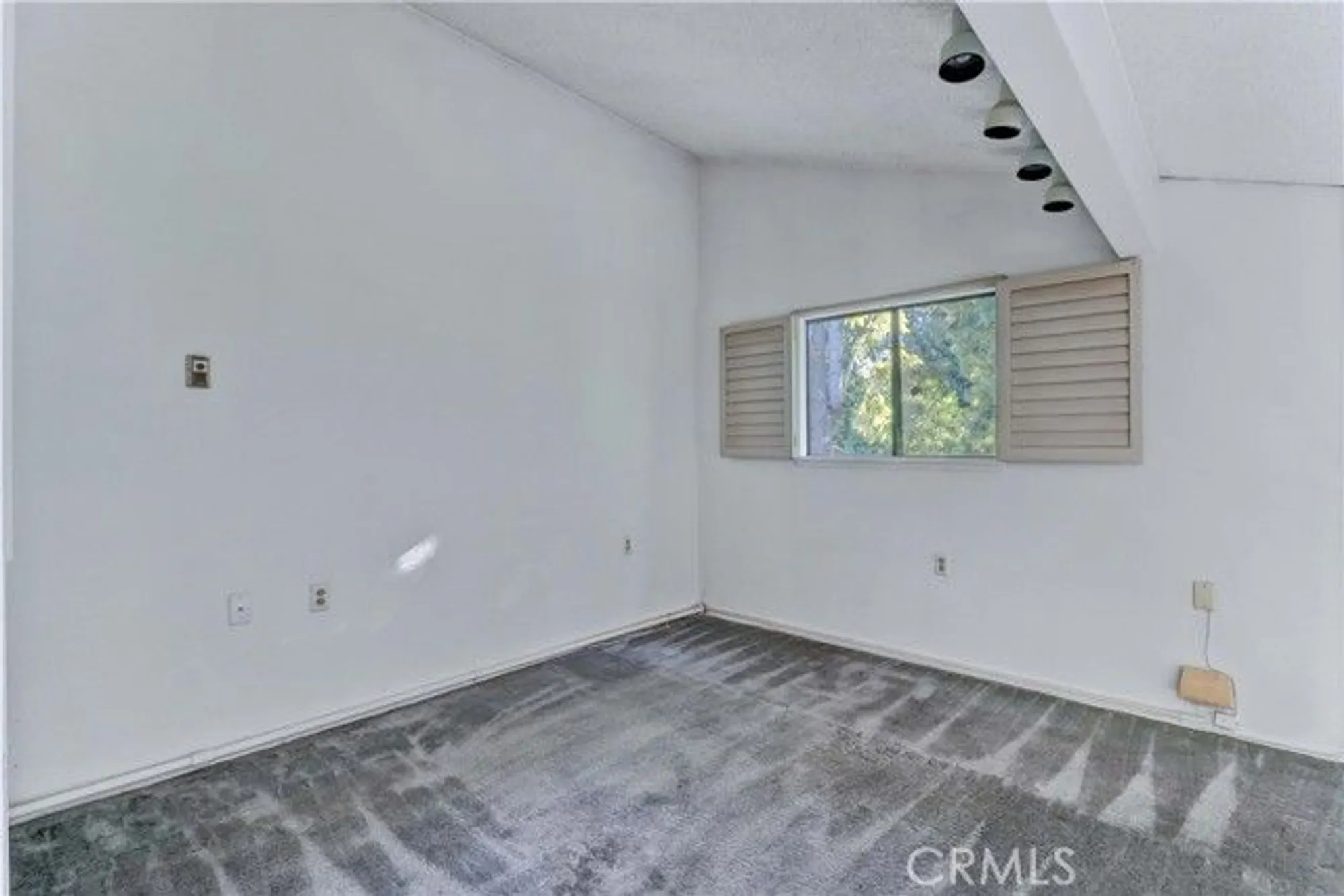 Property Slideshow image 30 of 56 | 2009 via mariposa w d, Laguna Woods, CA, 92637