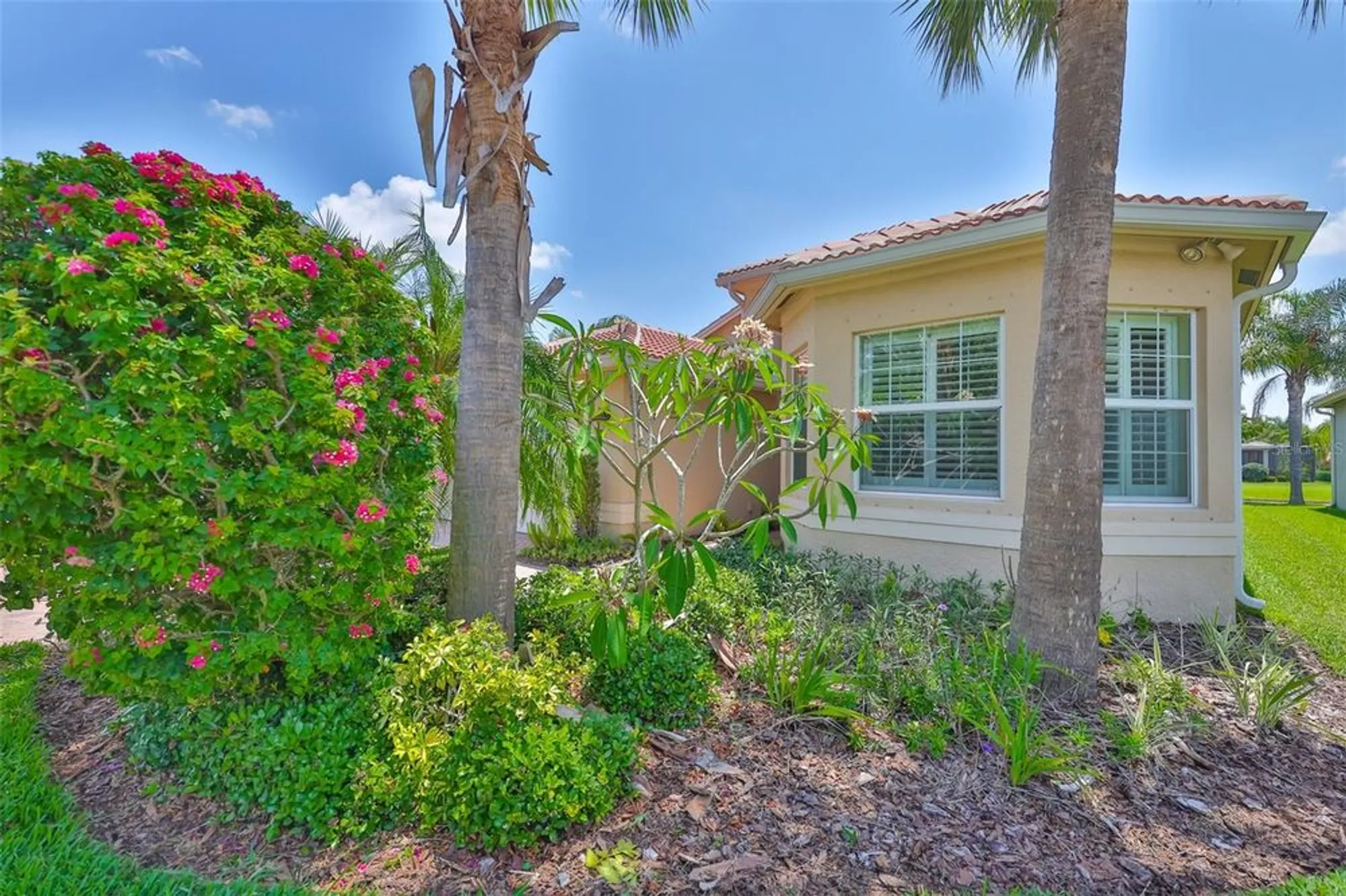Property Slideshow image 5 of 75 | 16227 cape coral dr, Wimauma, FL, 33598