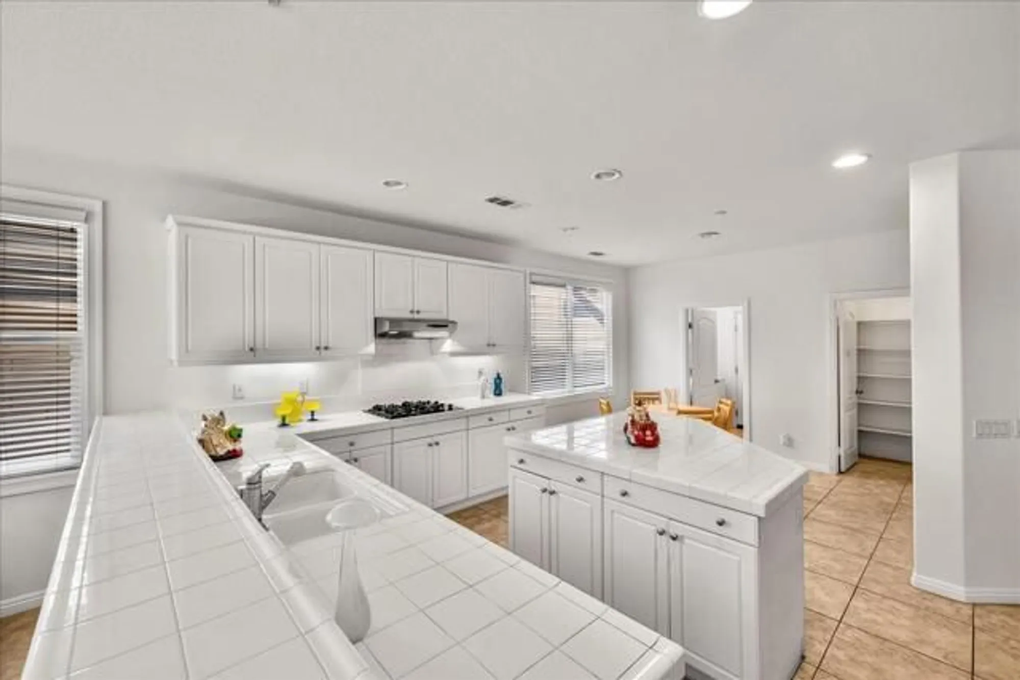 Property Slideshow image 14 of 64 | 1745 hot springs way, Palm Springs, CA, 92262