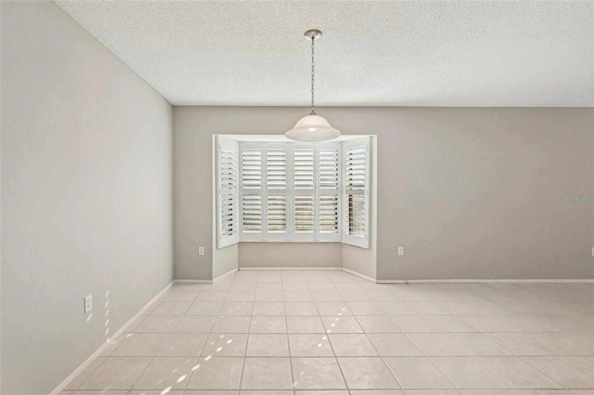 Property Slideshow image 11 of 47 | 5755 avista dr # 5755, Sarasota, FL, 34243