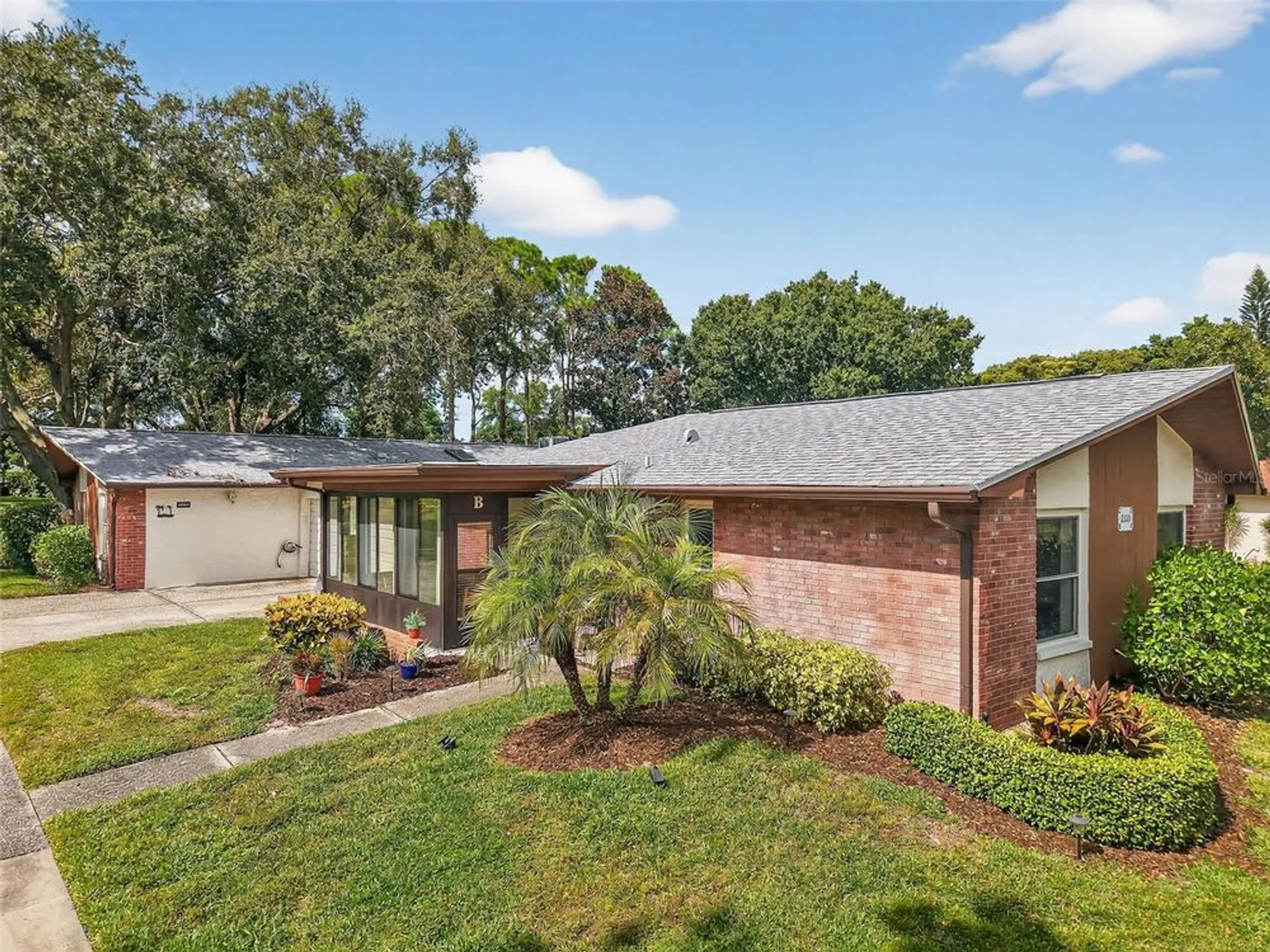 Property Slideshow image 3 of 30 | 2320 shelly dr b, Palm Harbor, FL, 34684