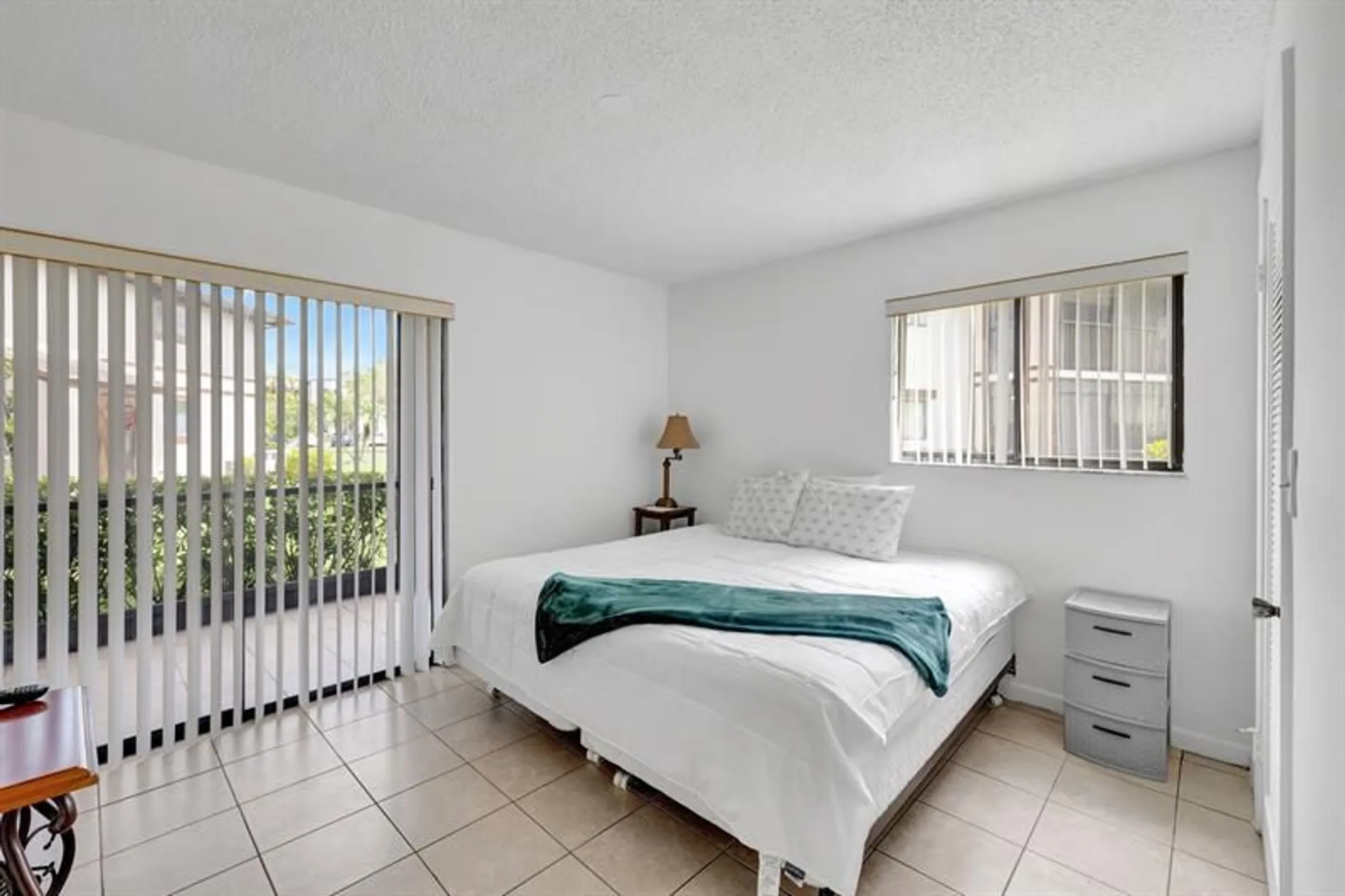 Property Slideshow image 13 of 25 | 9460 s belfort cir # l3-111, Tamarac, FL, 33321
