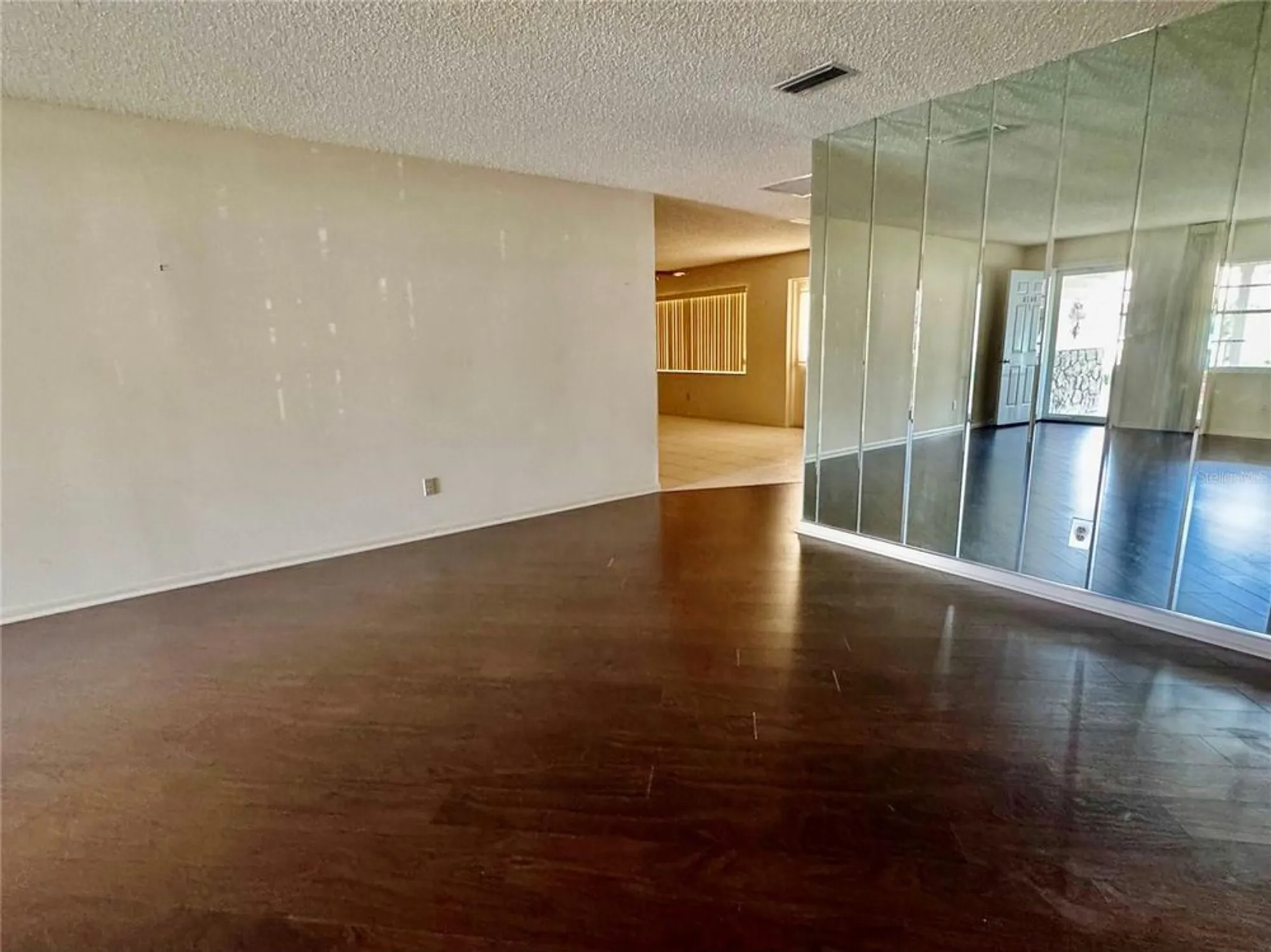 Property Slideshow image 7 of 28 | 8426 sw 92nd ln f, Ocala, FL, 34481