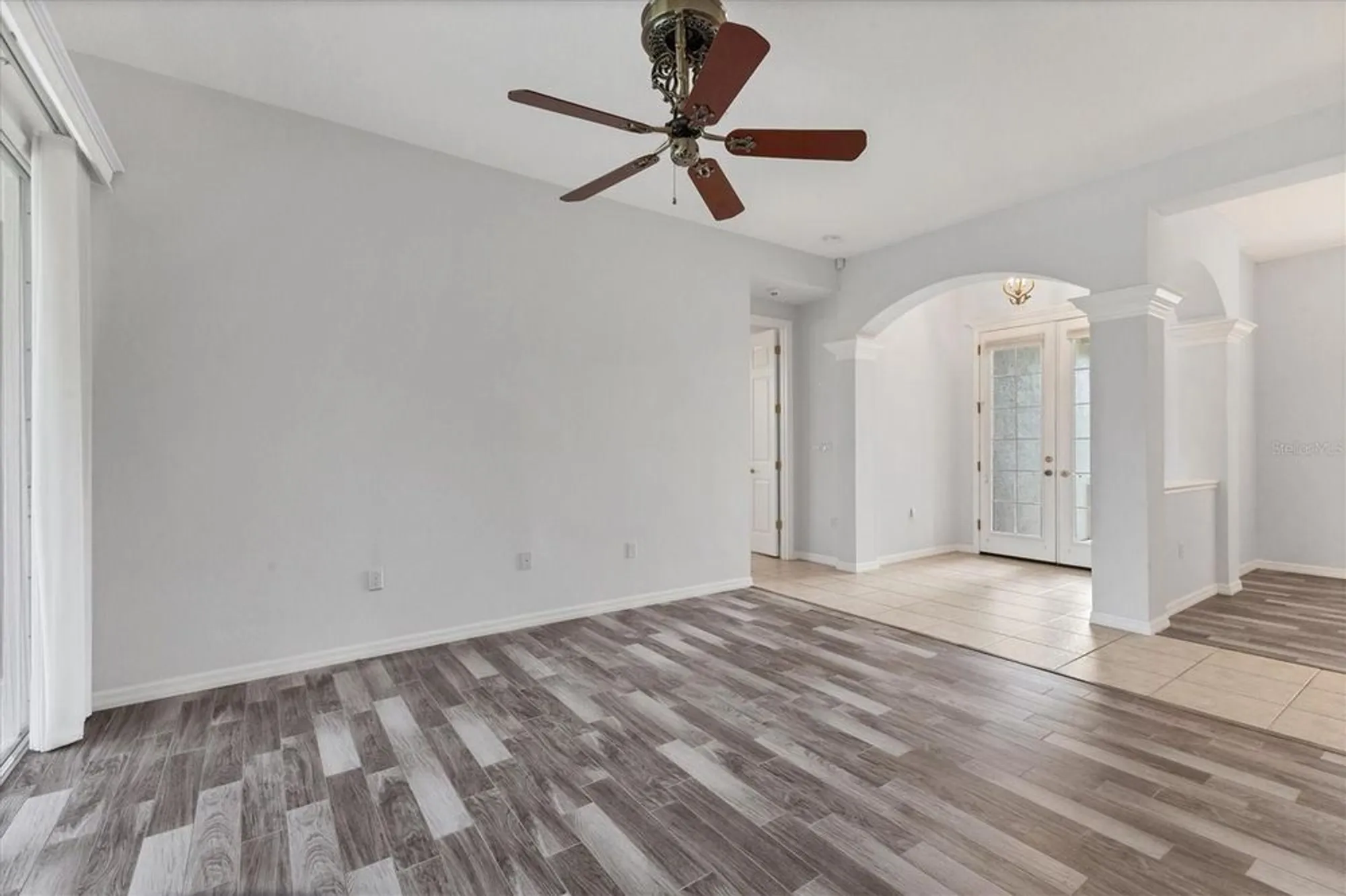 Property Slideshow image 5 of 53 | 6308 cormorant ct, Bradenton, FL, 34203