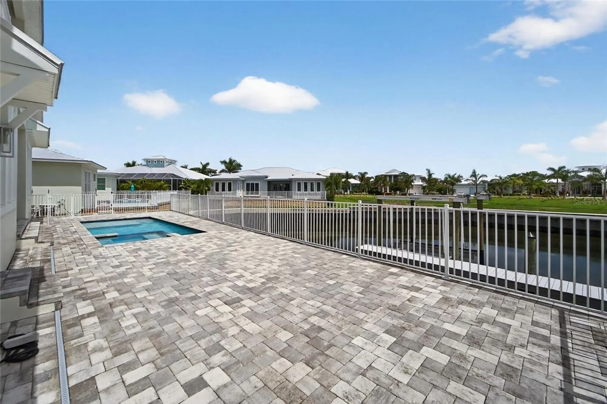 Property Slideshow image 13 of 100 | 5713 tybee island dr, Apollo Beach, FL, 33572